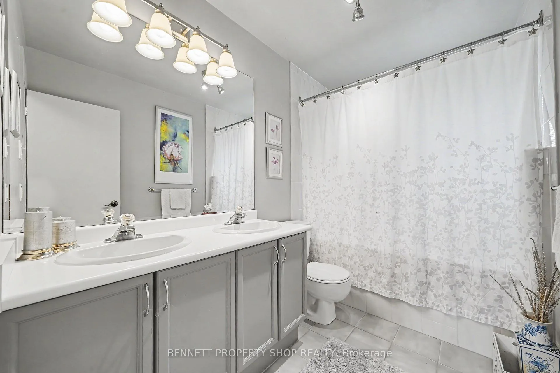 Photo 10 of 580 Blanchard Crescent, Ottawa, Mooneys Bay/Revelstoke — HOMEH