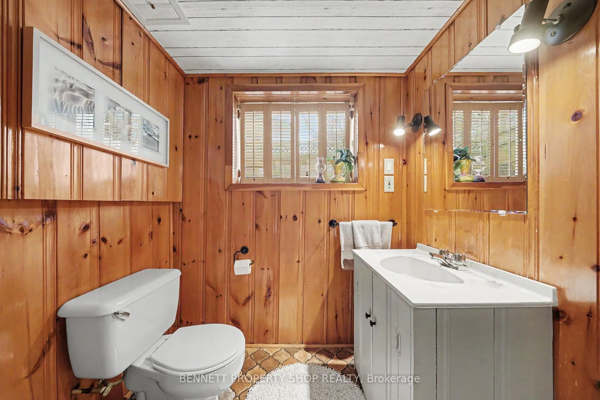 Photo 14 of 580 Blanchard Crescent, Ottawa, Mooneys Bay/Revelstoke — HOMEH