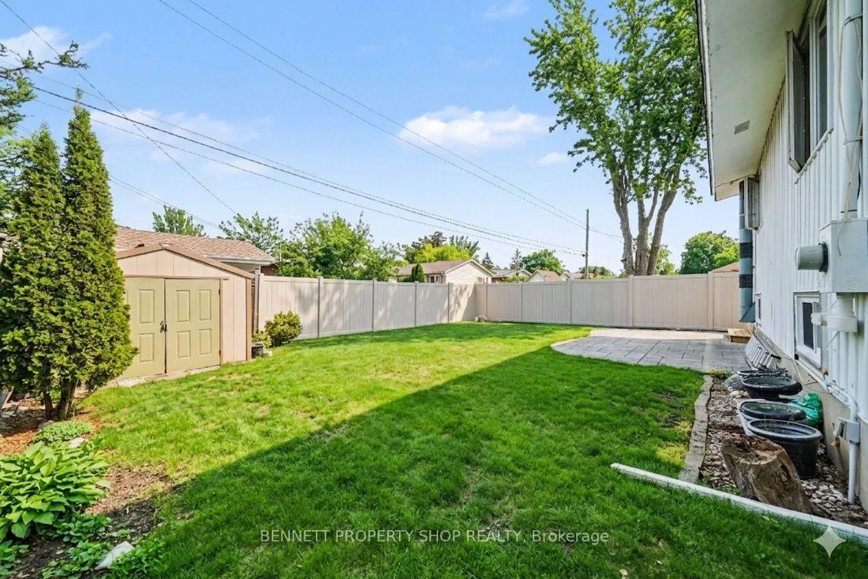 Photo 16 of 580 Blanchard Crescent, Ottawa, Mooneys Bay/Revelstoke — HOMEH