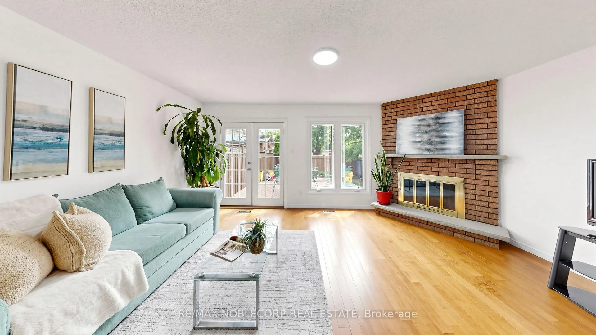 Photo 4 of 2240 Shipwright Road, Oakville, Glen Abbey — HOMEH