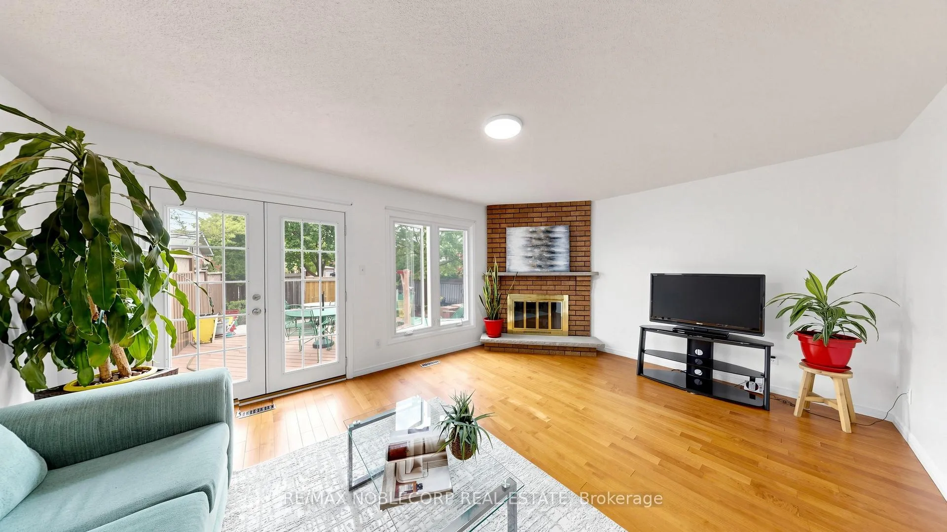 Photo 5 of 2240 Shipwright Road, Oakville, Glen Abbey — HOMEH