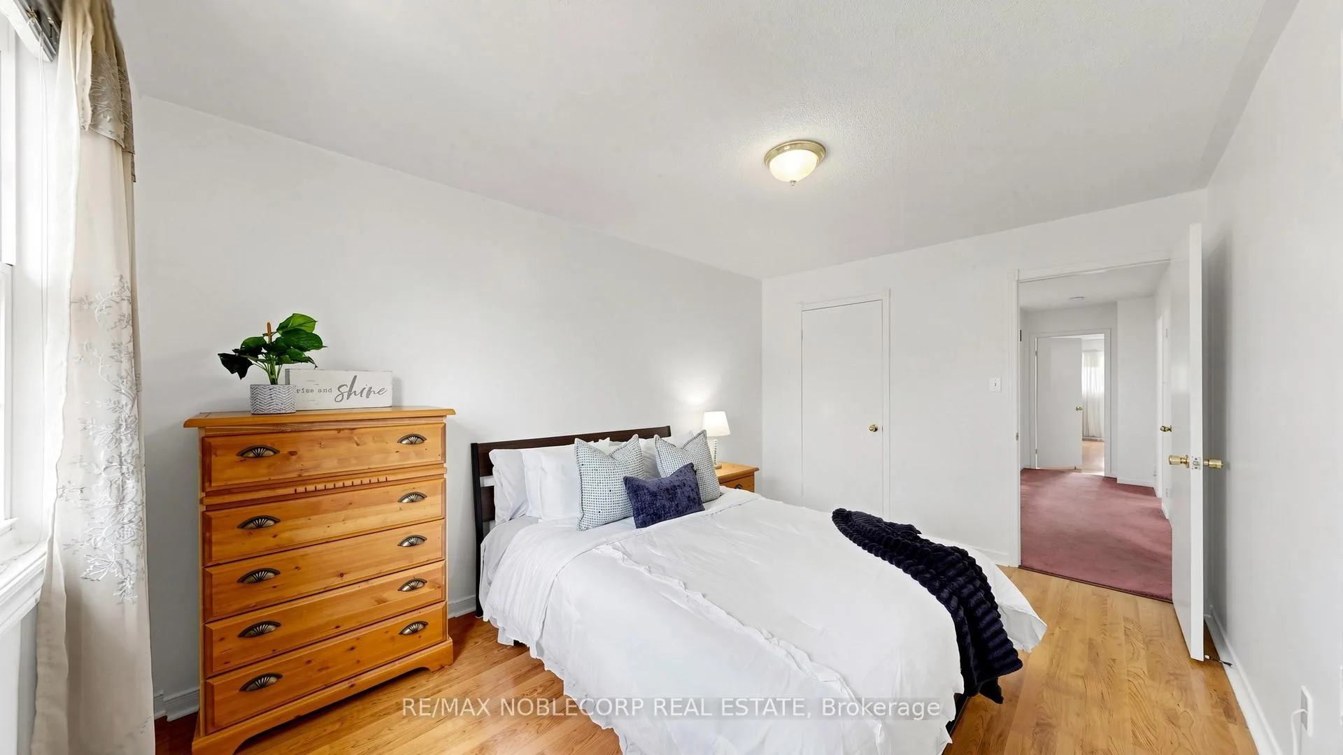 Photo 21 of 2240 Shipwright Road, Oakville, Glen Abbey — HOMEH