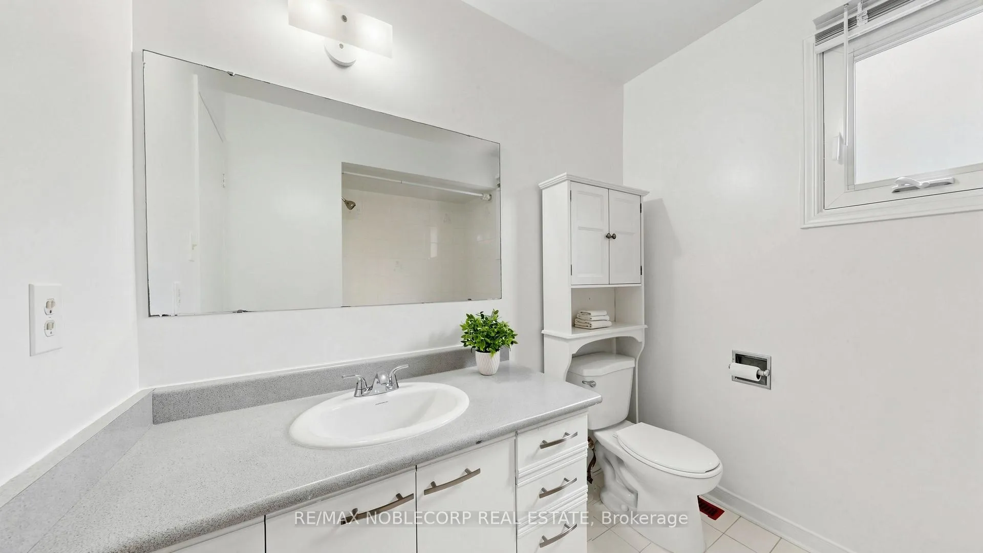 Photo 24 of 2240 Shipwright Road, Oakville, Glen Abbey — HOMEH
