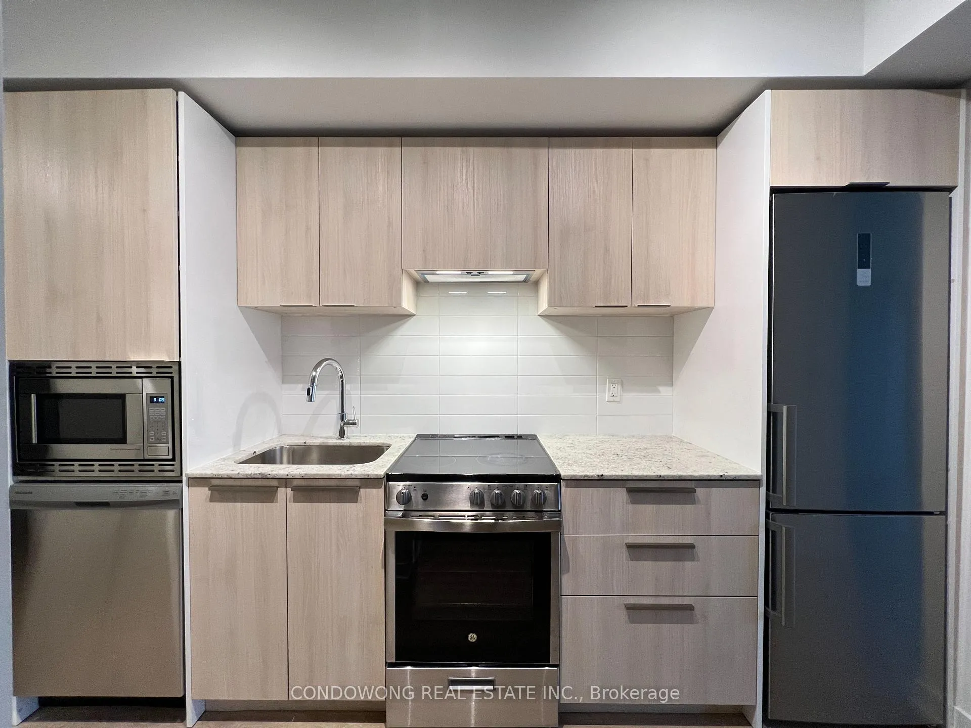 Photo 2 of Unit 3304, 501 Yonge Street, Toronto, Church-Yonge Corridor — HOMEH