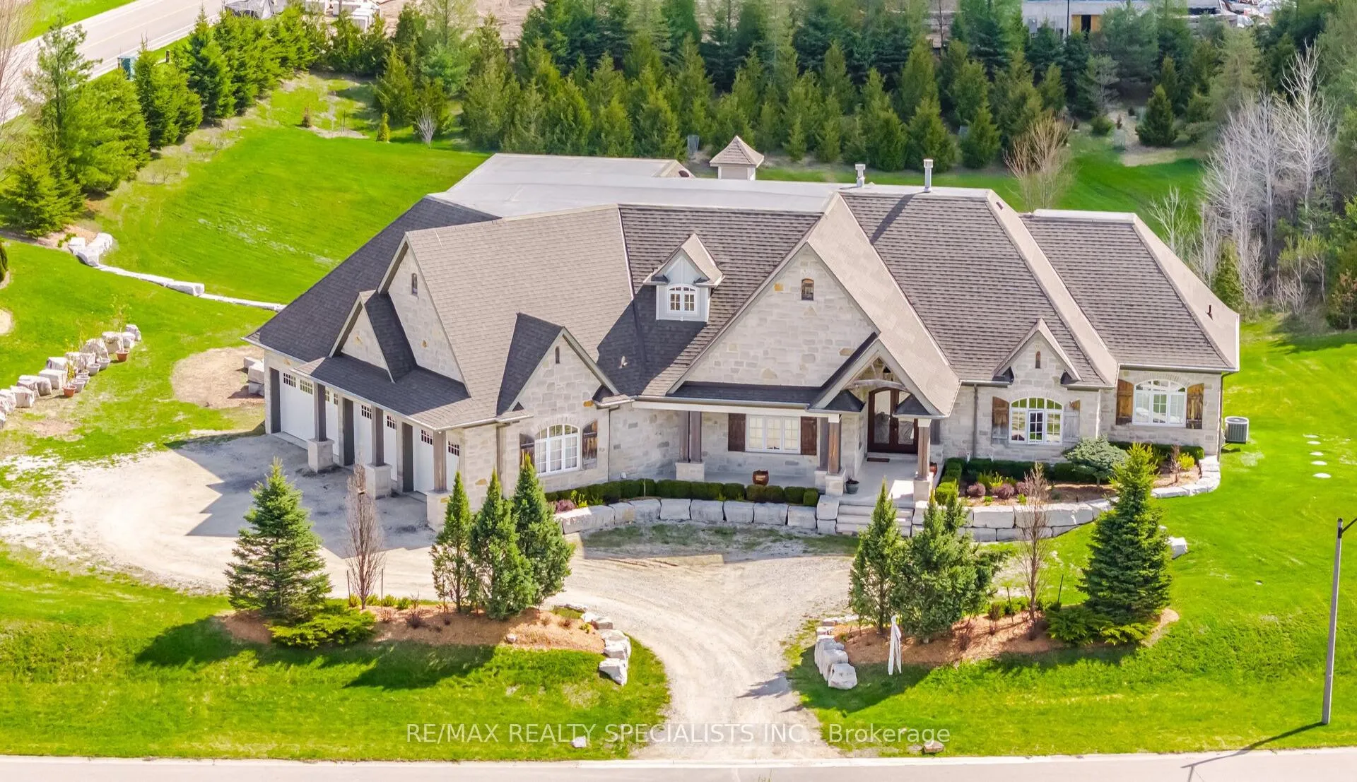 Front of 1 Edgewild Drive