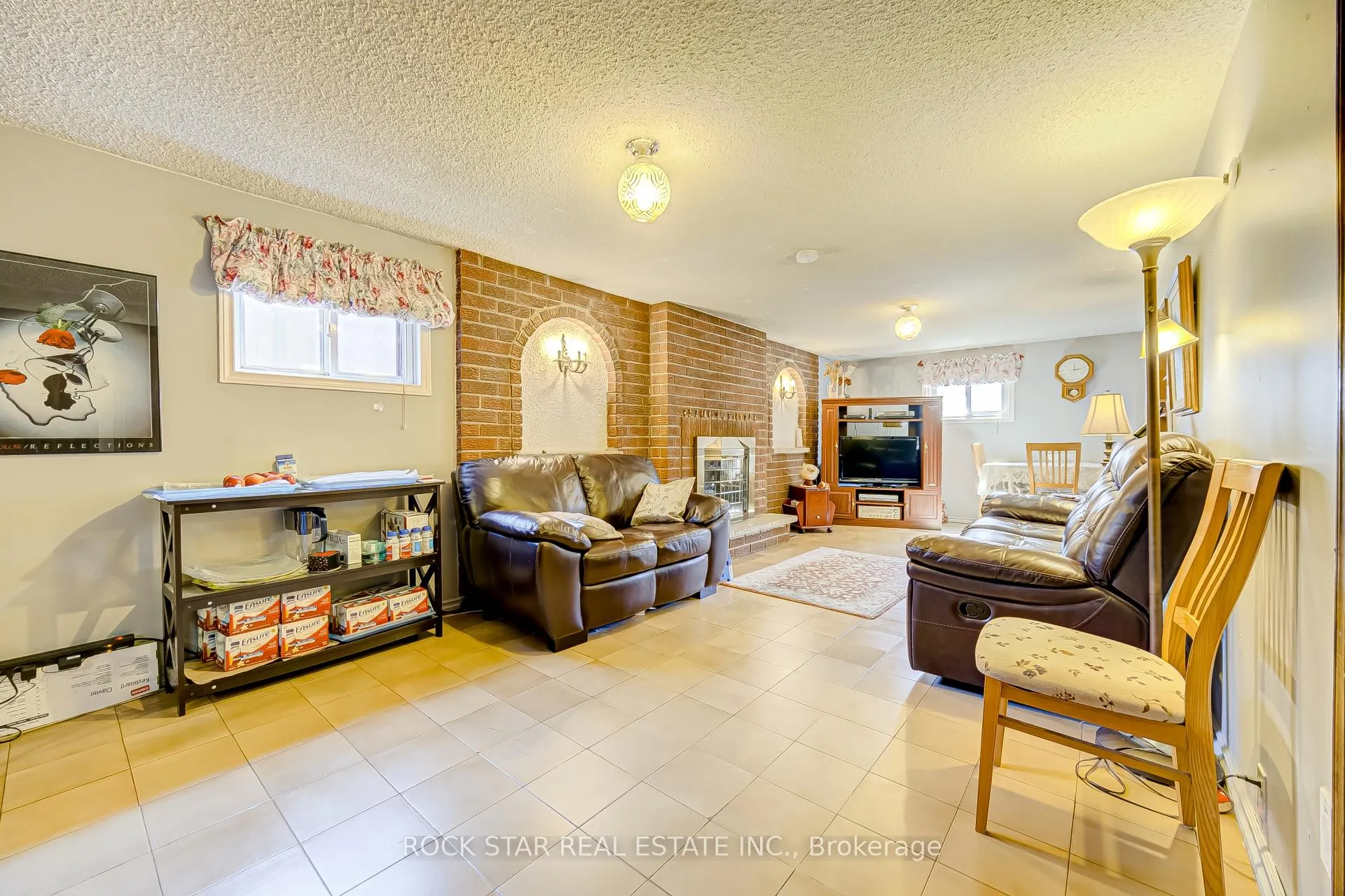 Photo 24 of 115 Glen Shields Avenue, Vaughan, Glen Shields — HOMEH