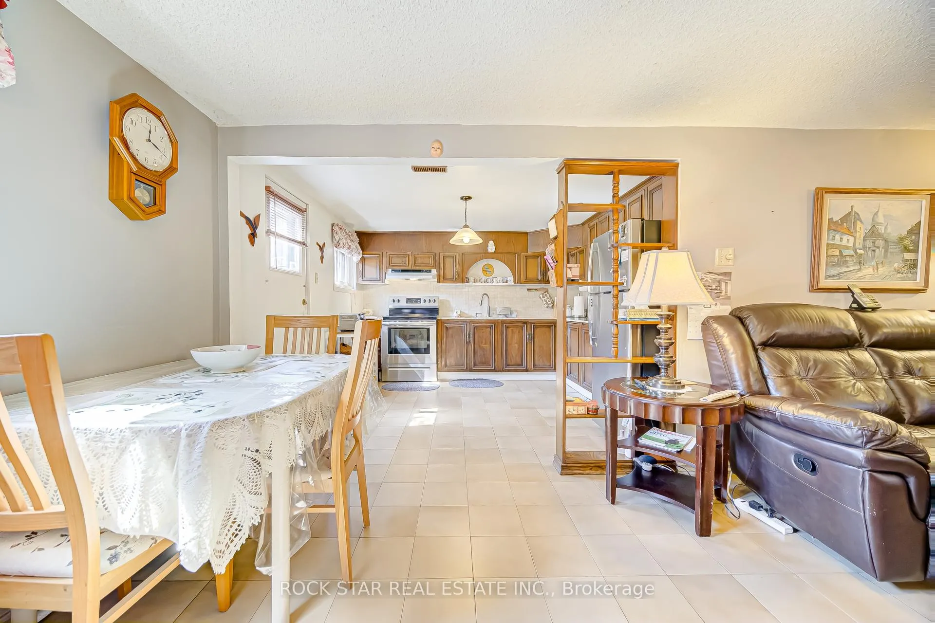 Photo 32 of 115 Glen Shields Avenue, Vaughan, Glen Shields — HOMEH