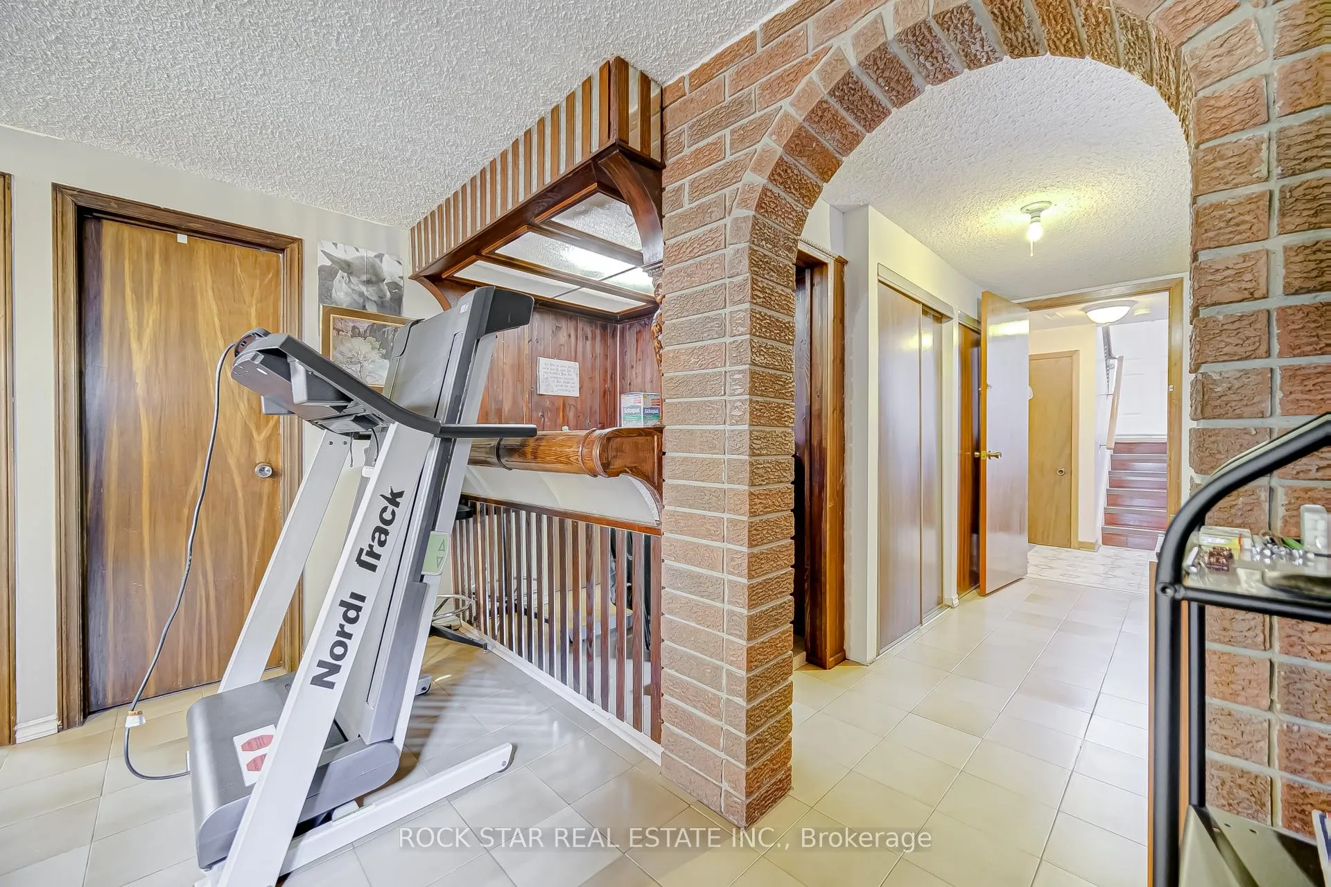 Photo 36 of 115 Glen Shields Avenue, Vaughan, Glen Shields — HOMEH