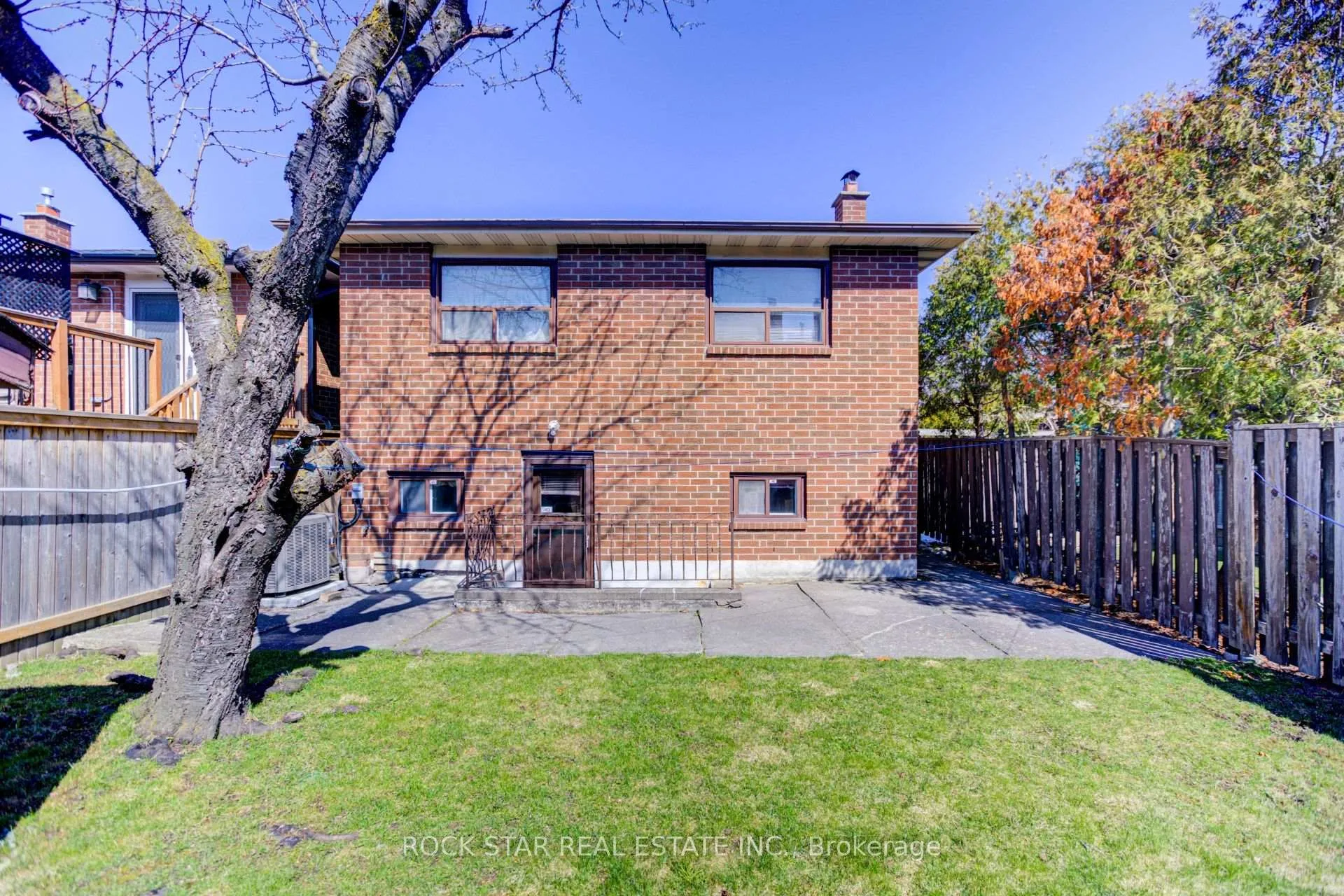Photo 38 of 115 Glen Shields Avenue, Vaughan, Glen Shields — HOMEH