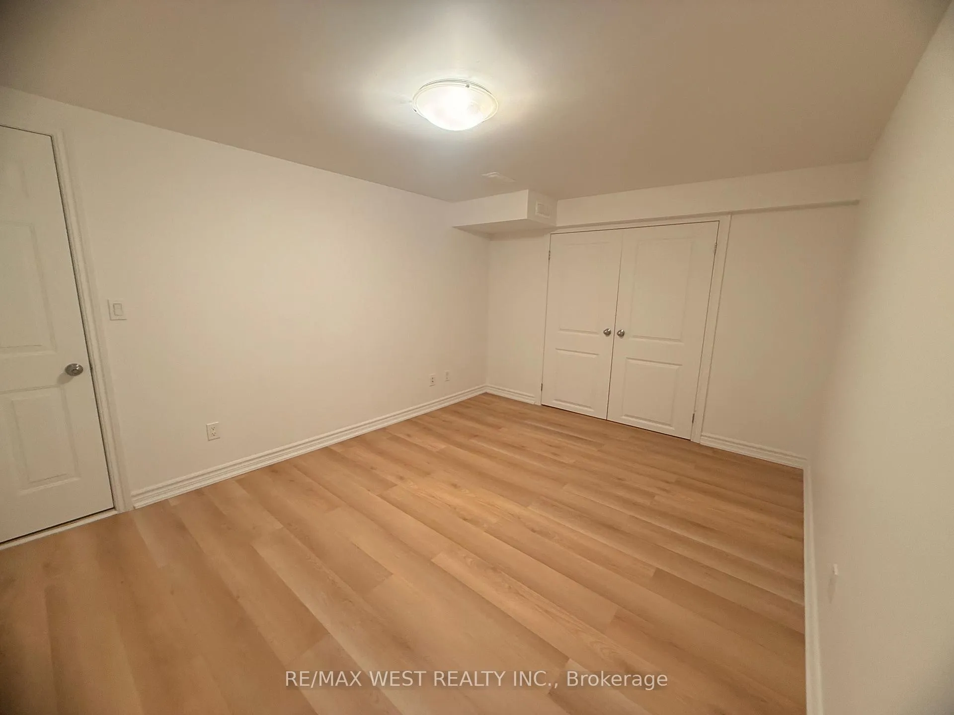 Photo 9 of Unit C, 334 Silverthorn Avenue, Toronto, Keelesdale-Eglinton West — HOMEH