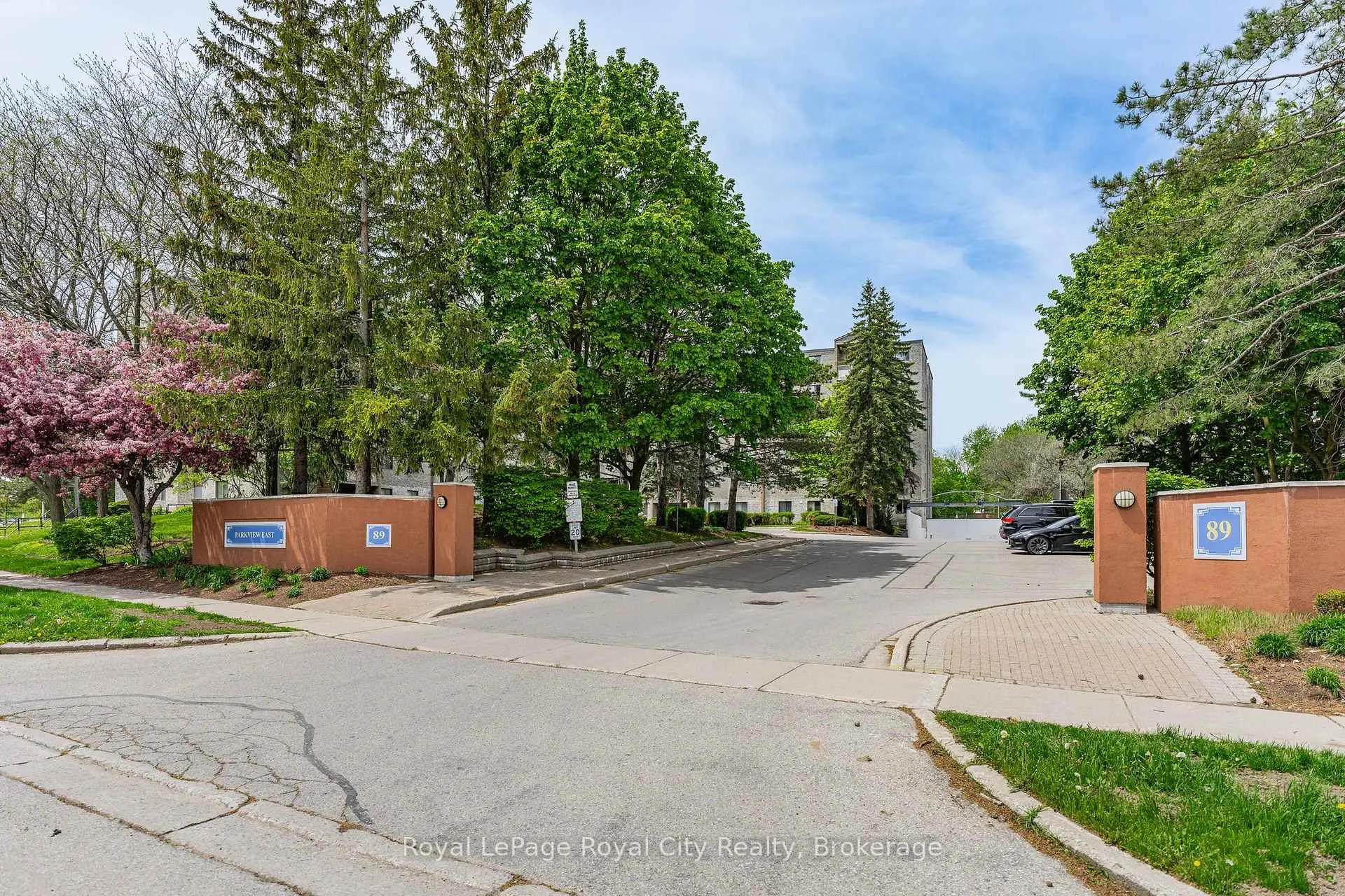 Front of Unit 407, 89 Westwood Road