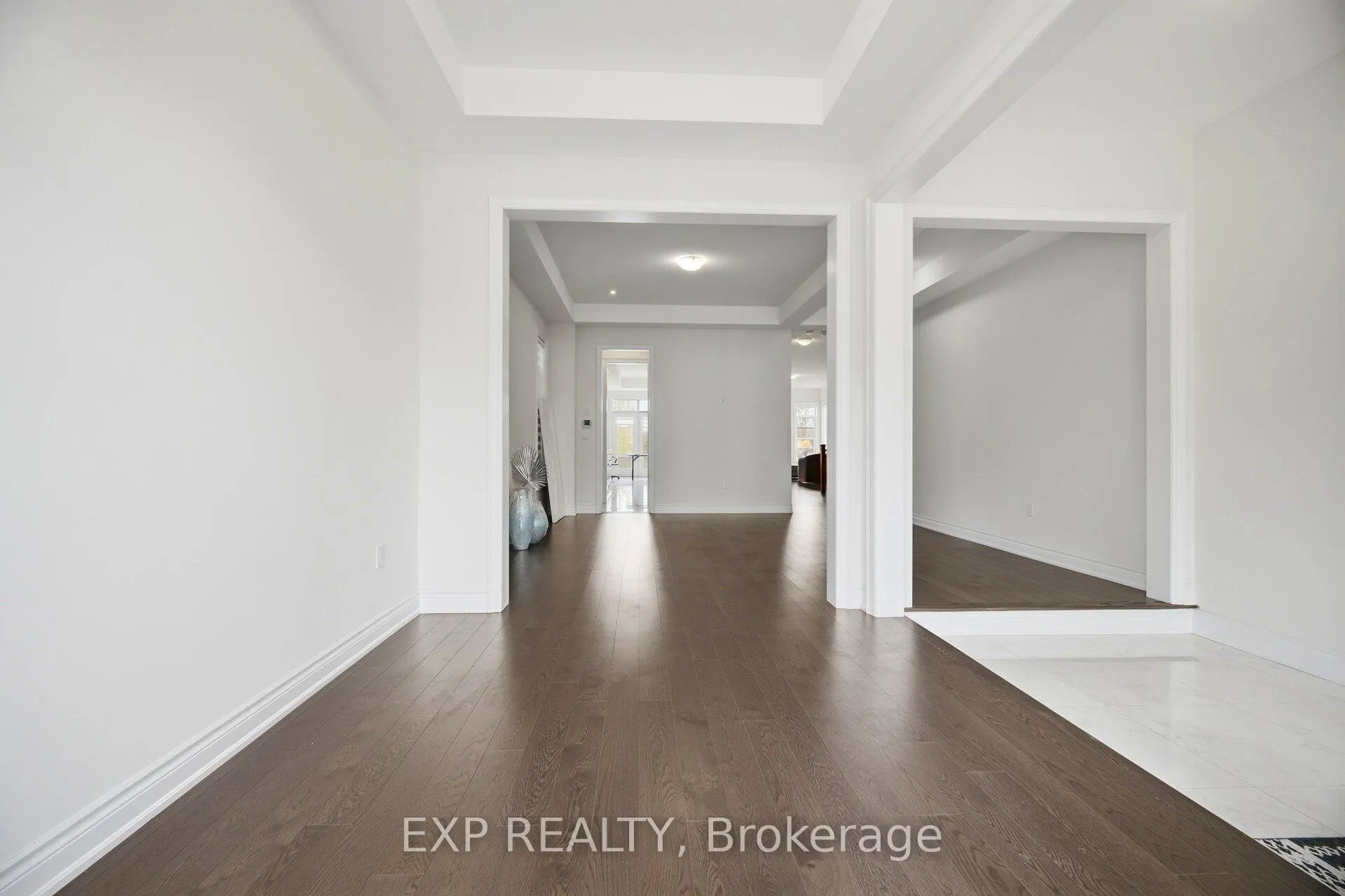 Photo 8 of 3128 Parsonage Crescent, Oakville, Glenorchy — HOMEH