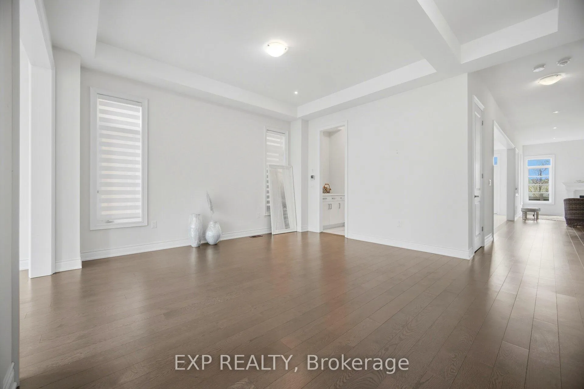 Photo 11 of 3128 Parsonage Crescent, Oakville, Glenorchy — HOMEH