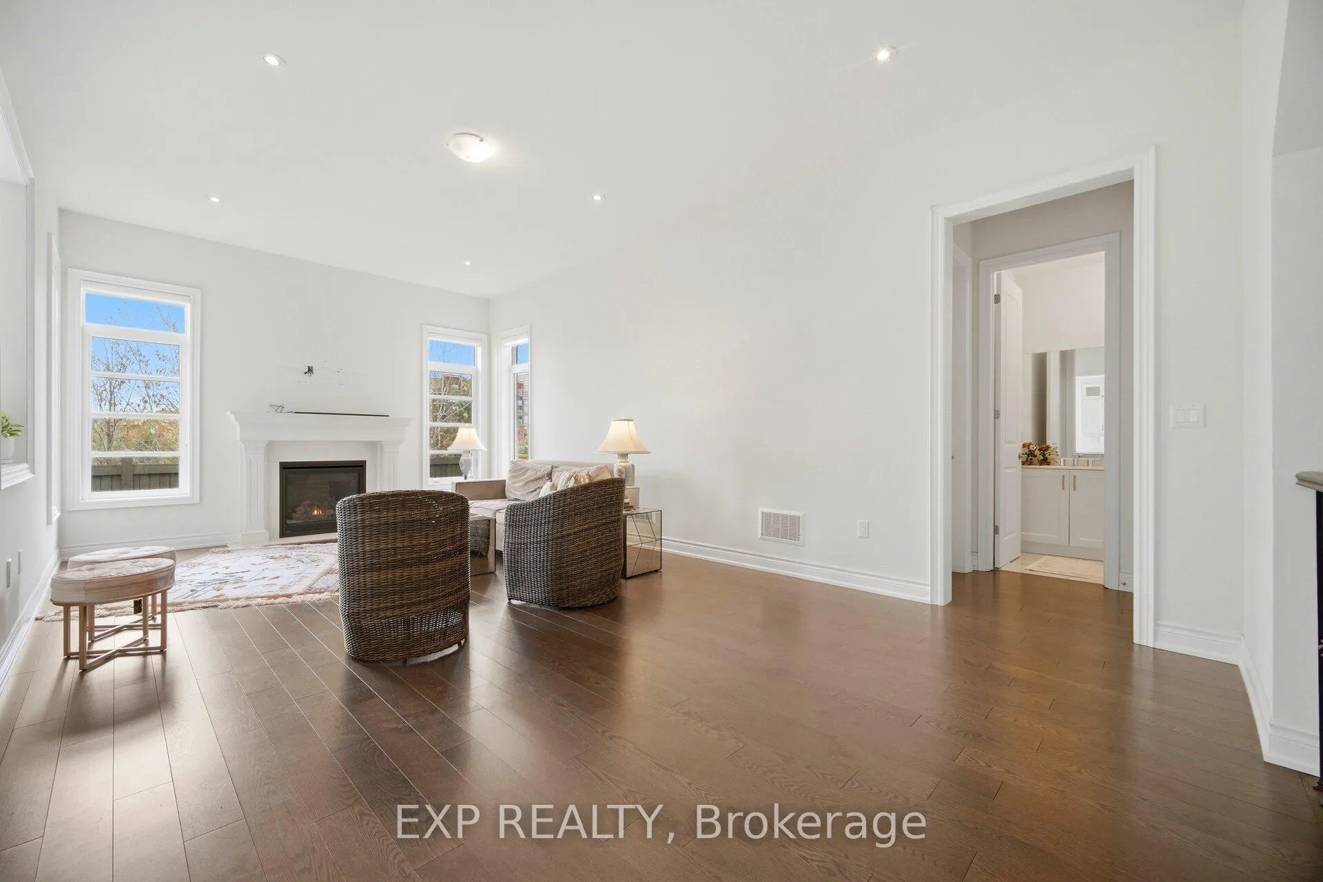 Photo 12 of 3128 Parsonage Crescent, Oakville, Glenorchy — HOMEH