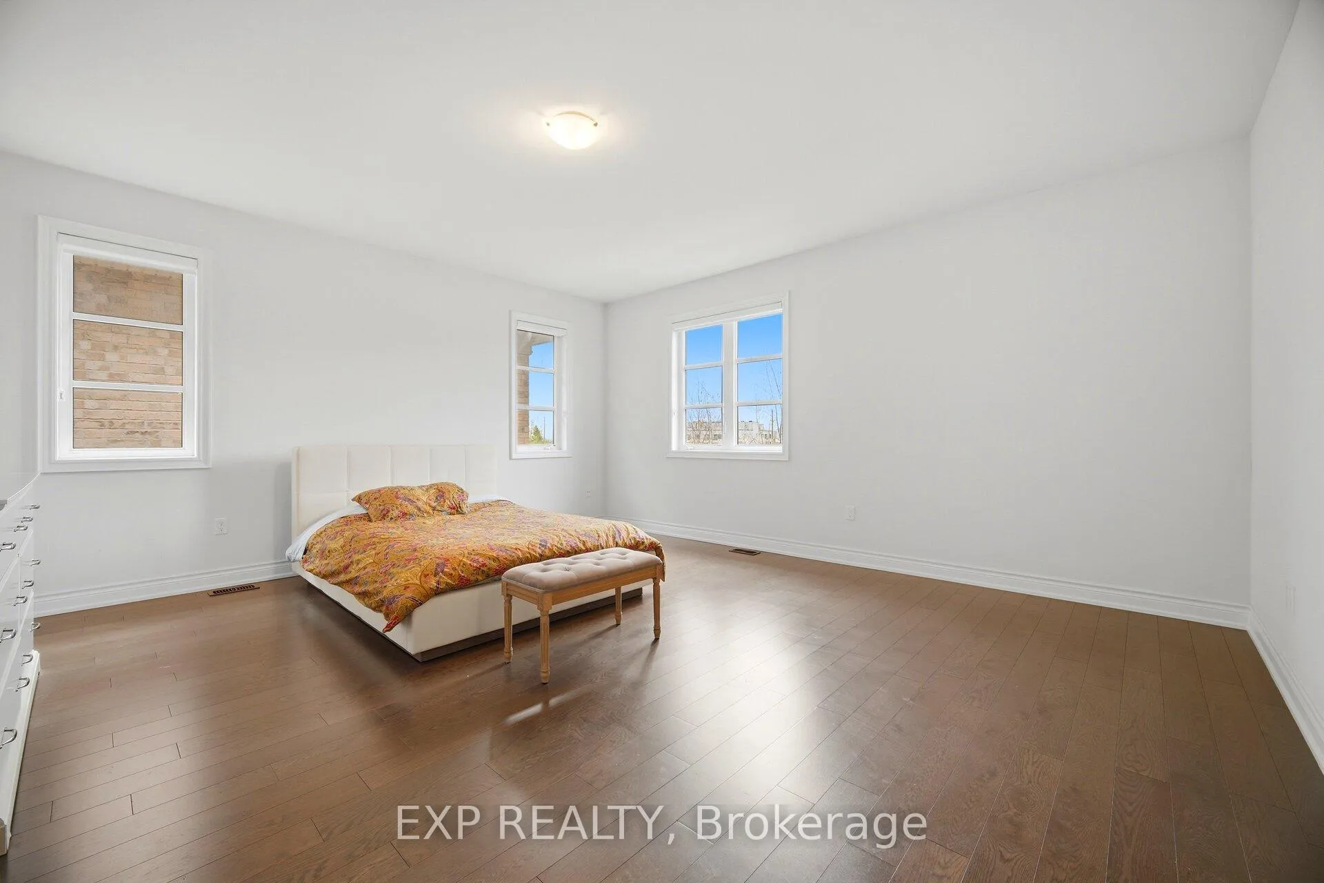 Photo 23 of 3128 Parsonage Crescent, Oakville, Glenorchy — HOMEH