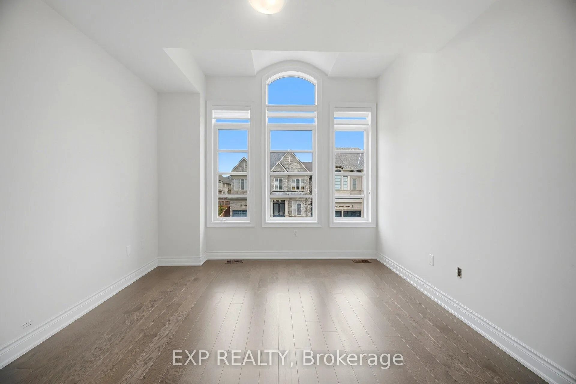 Photo 29 of 3128 Parsonage Crescent, Oakville, Glenorchy — HOMEH