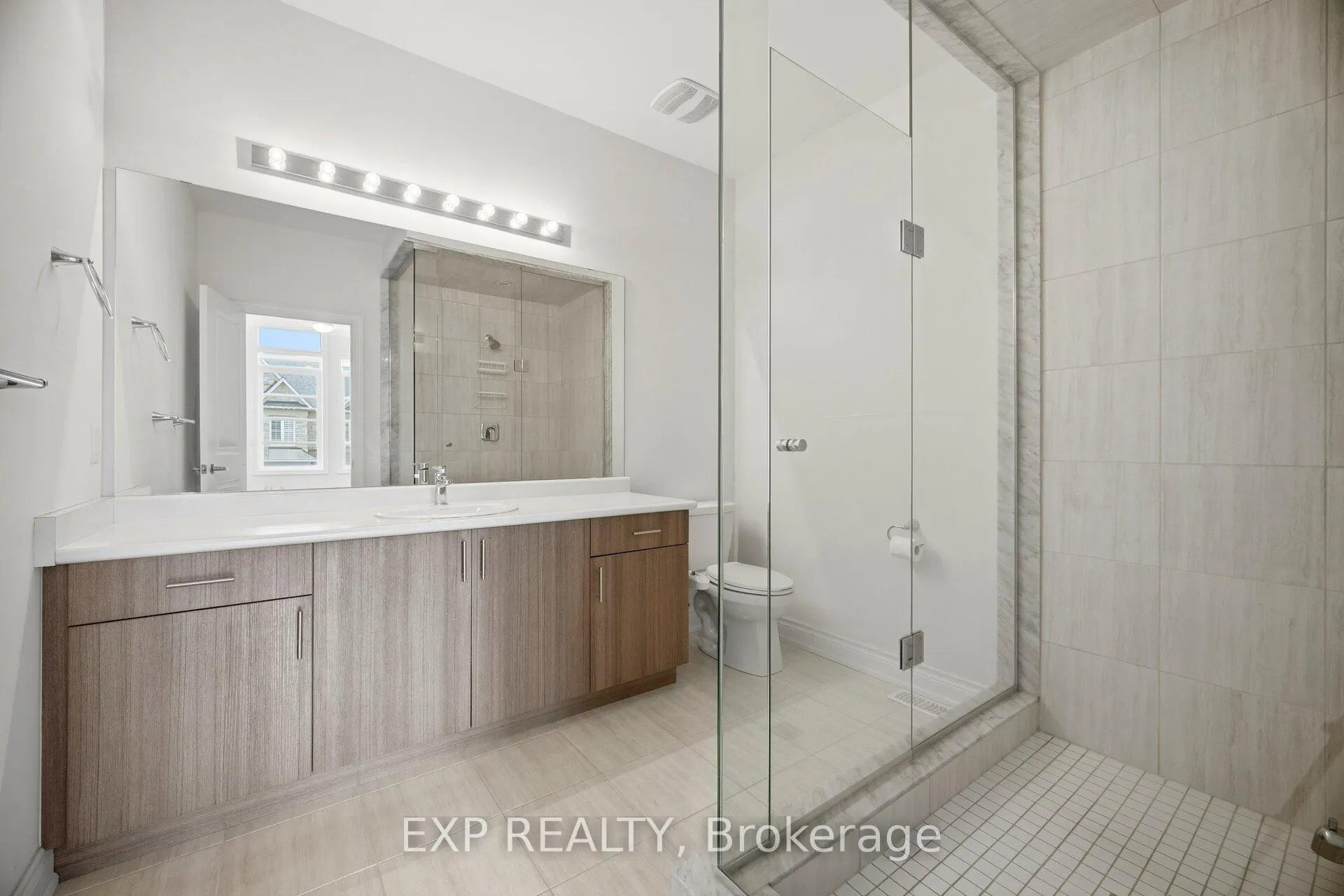 Photo 32 of 3128 Parsonage Crescent, Oakville, Glenorchy — HOMEH