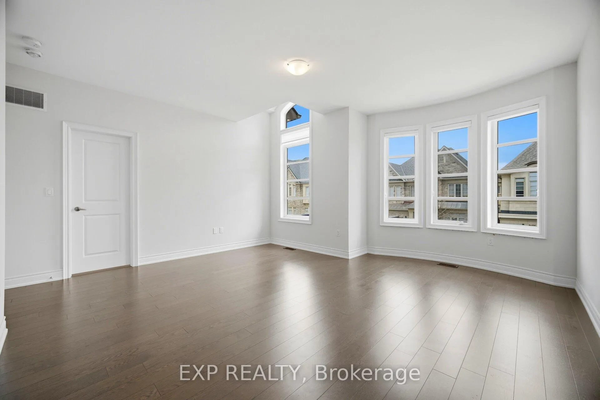 Photo 35 of 3128 Parsonage Crescent, Oakville, Glenorchy — HOMEH
