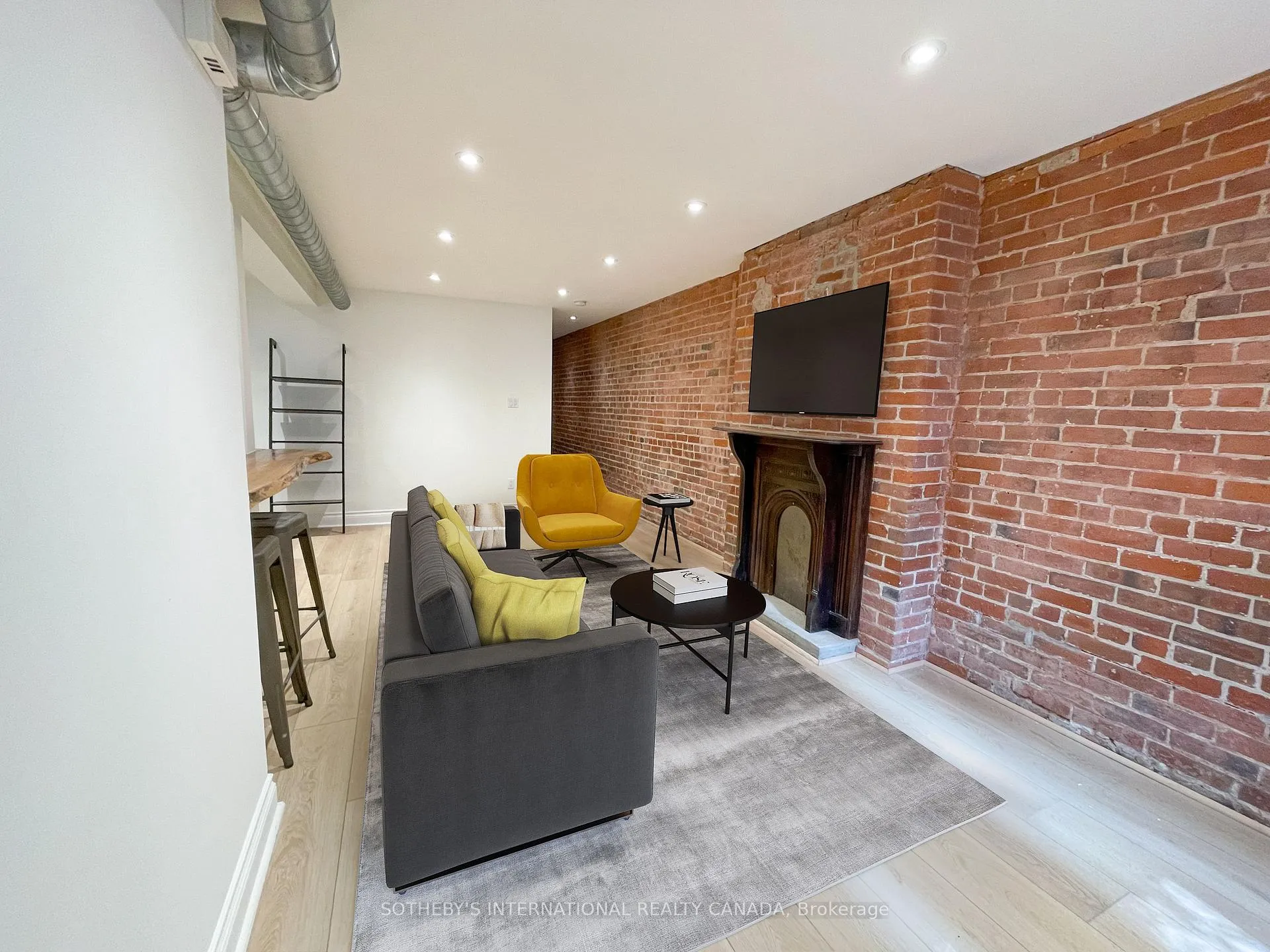 Photo 2 of 81 Brunswick Avenue, Toronto, University — HOMEH