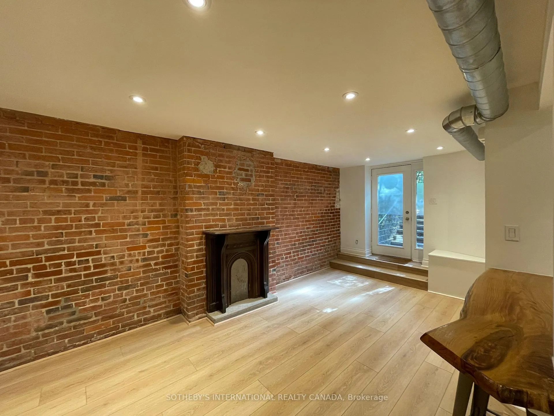 Photo 9 of 81 Brunswick Avenue, Toronto, University — HOMEH