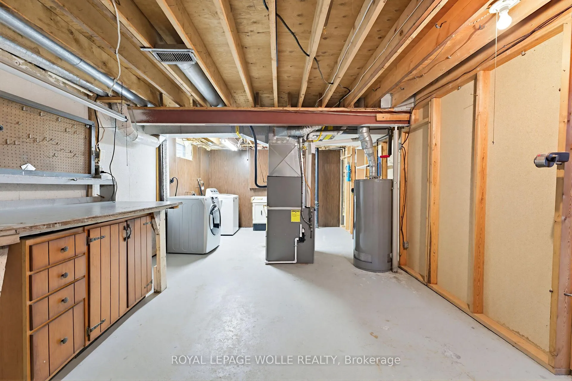 Photo 27 of 216 McGarry Drive, Kitchener — HOMEH