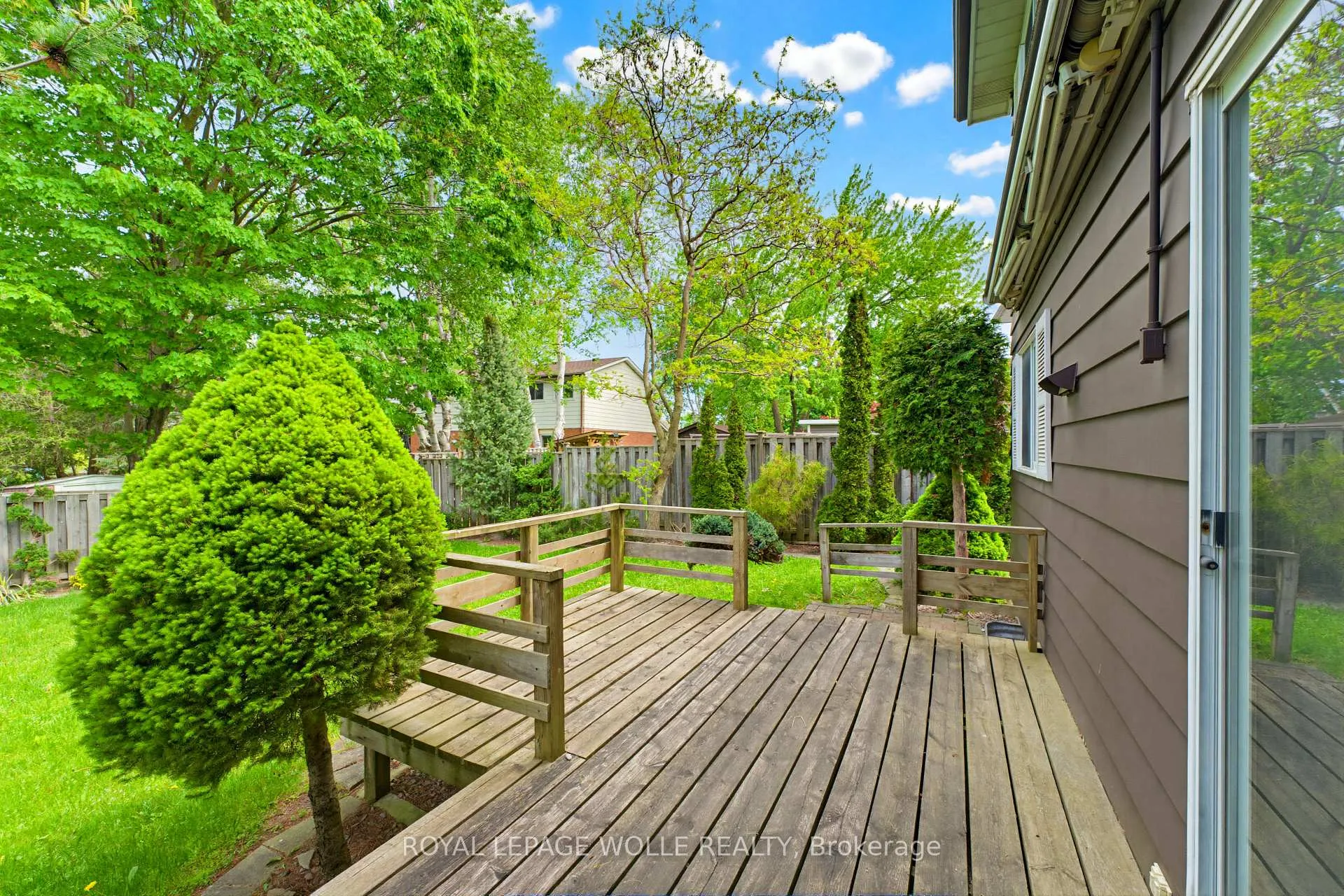 Photo 31 of 216 McGarry Drive, Kitchener — HOMEH
