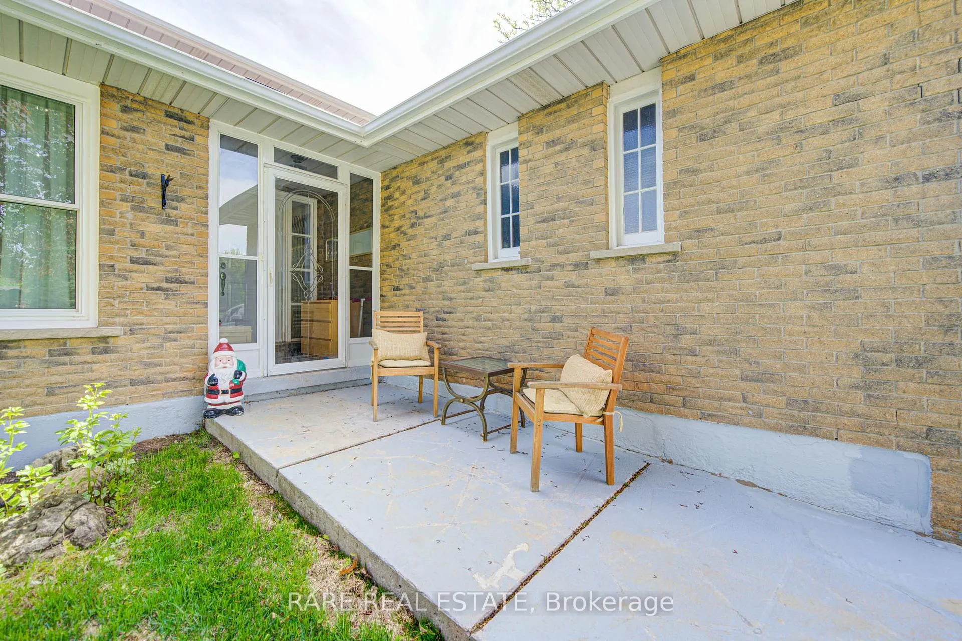 Photo 2 of 71 Willowbrook Road, Markham, Aileen-Willowbrook — HOMEH