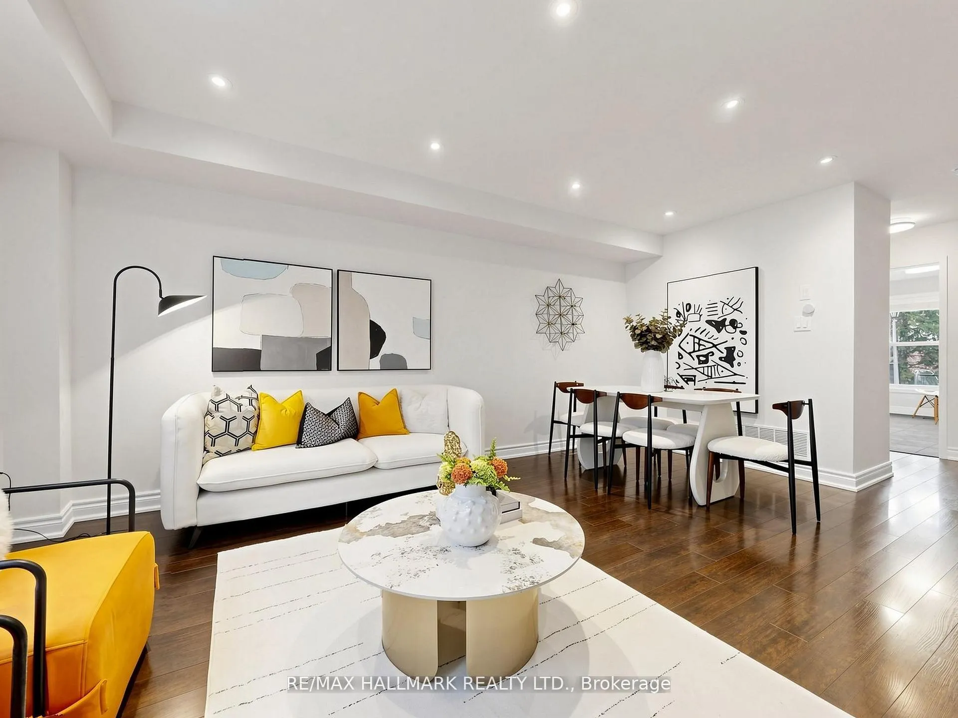 Photo 5 of 62 Wyatt Lane, Aurora, Bayview Wellington — HOMEH