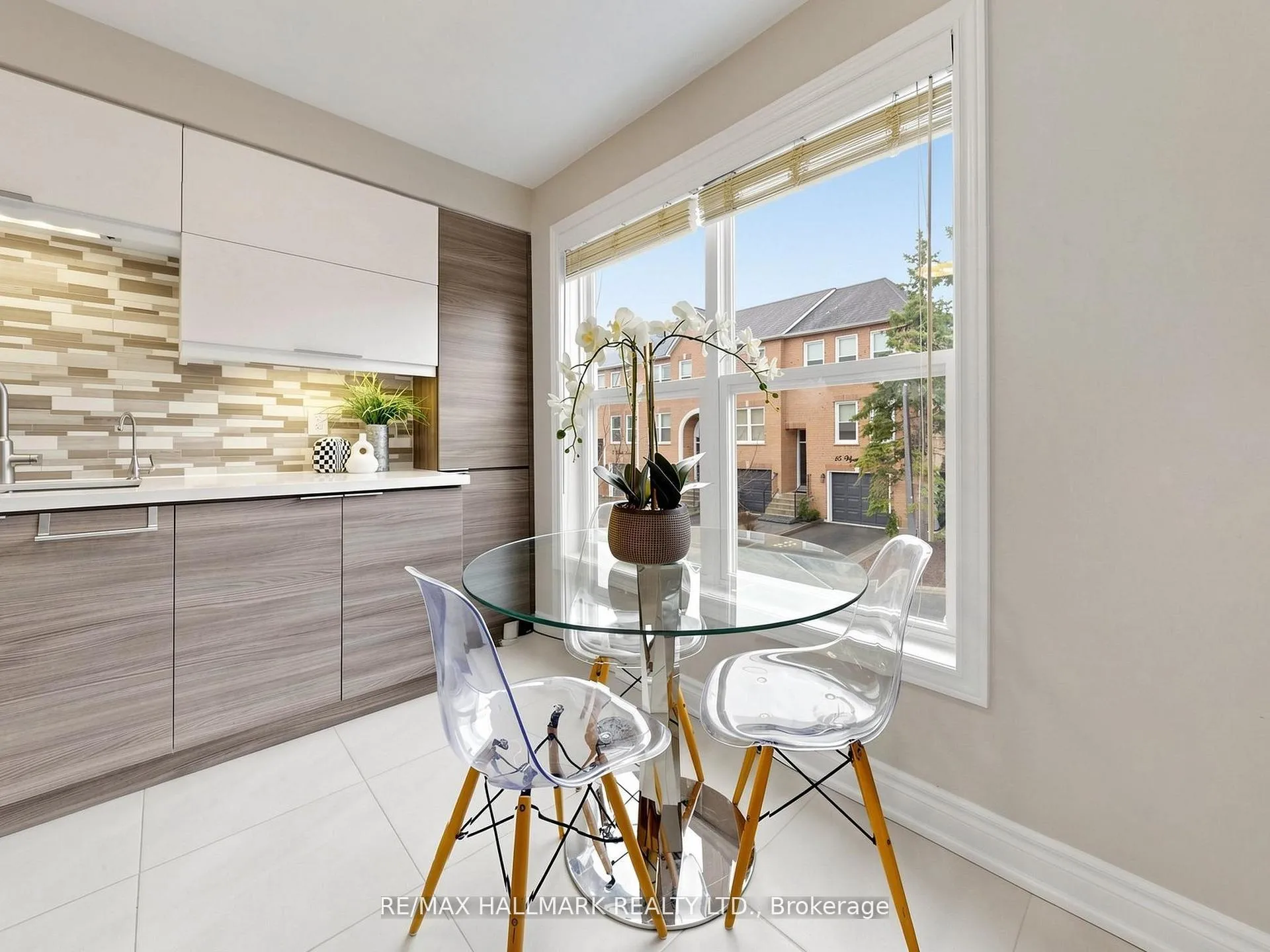 Photo 21 of 62 Wyatt Lane, Aurora, Bayview Wellington — HOMEH