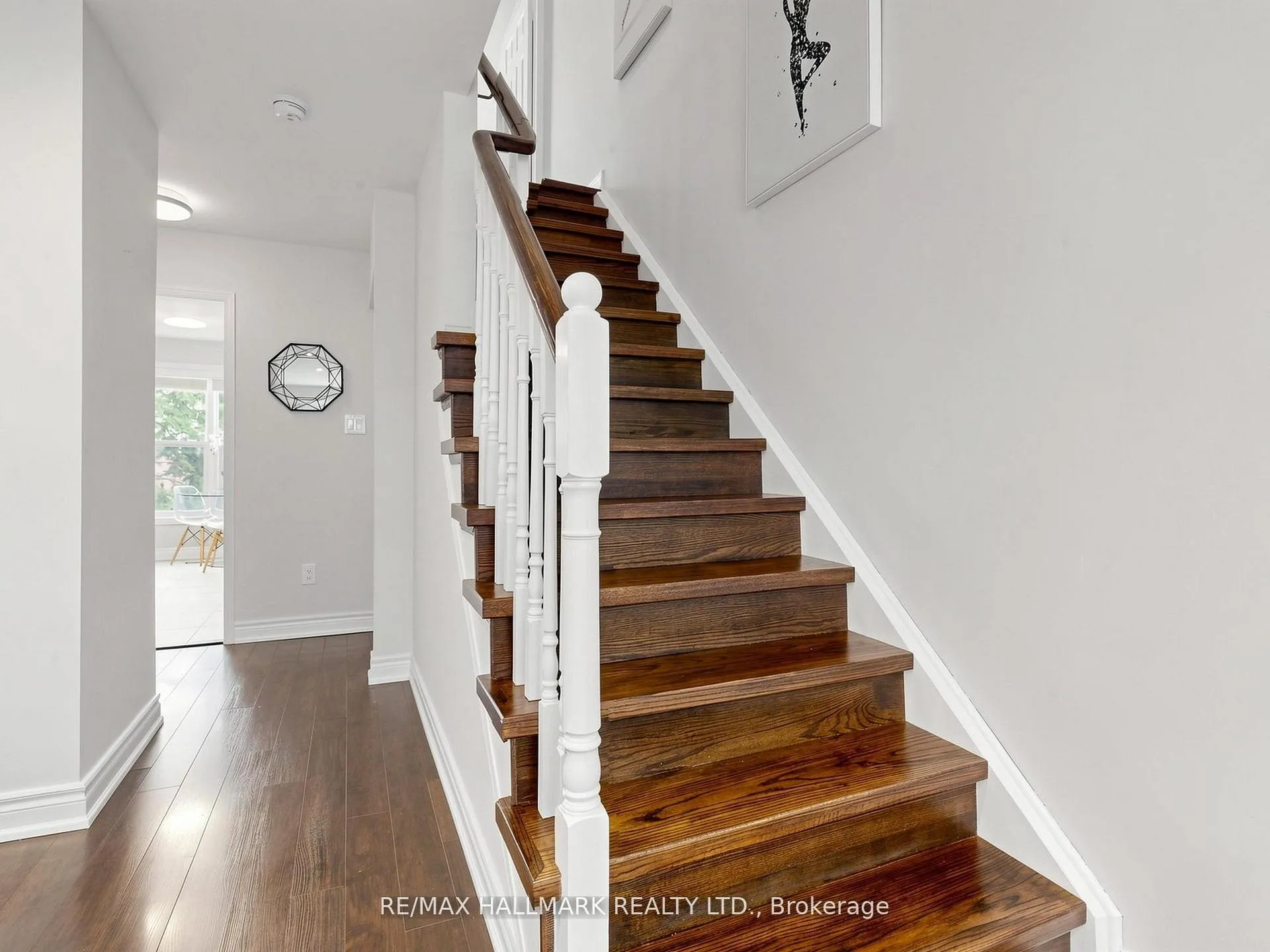 Photo 23 of 62 Wyatt Lane, Aurora, Bayview Wellington — HOMEH