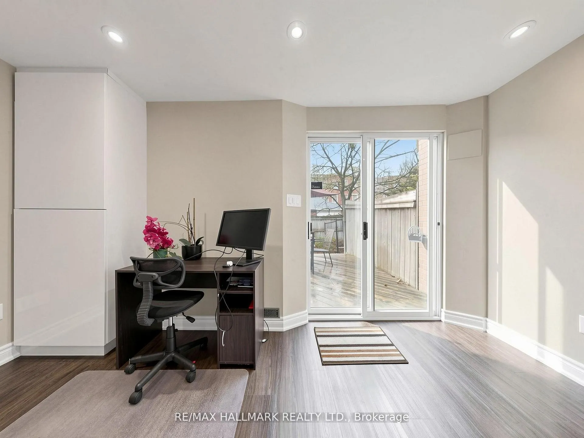 Photo 43 of 62 Wyatt Lane, Aurora, Bayview Wellington — HOMEH