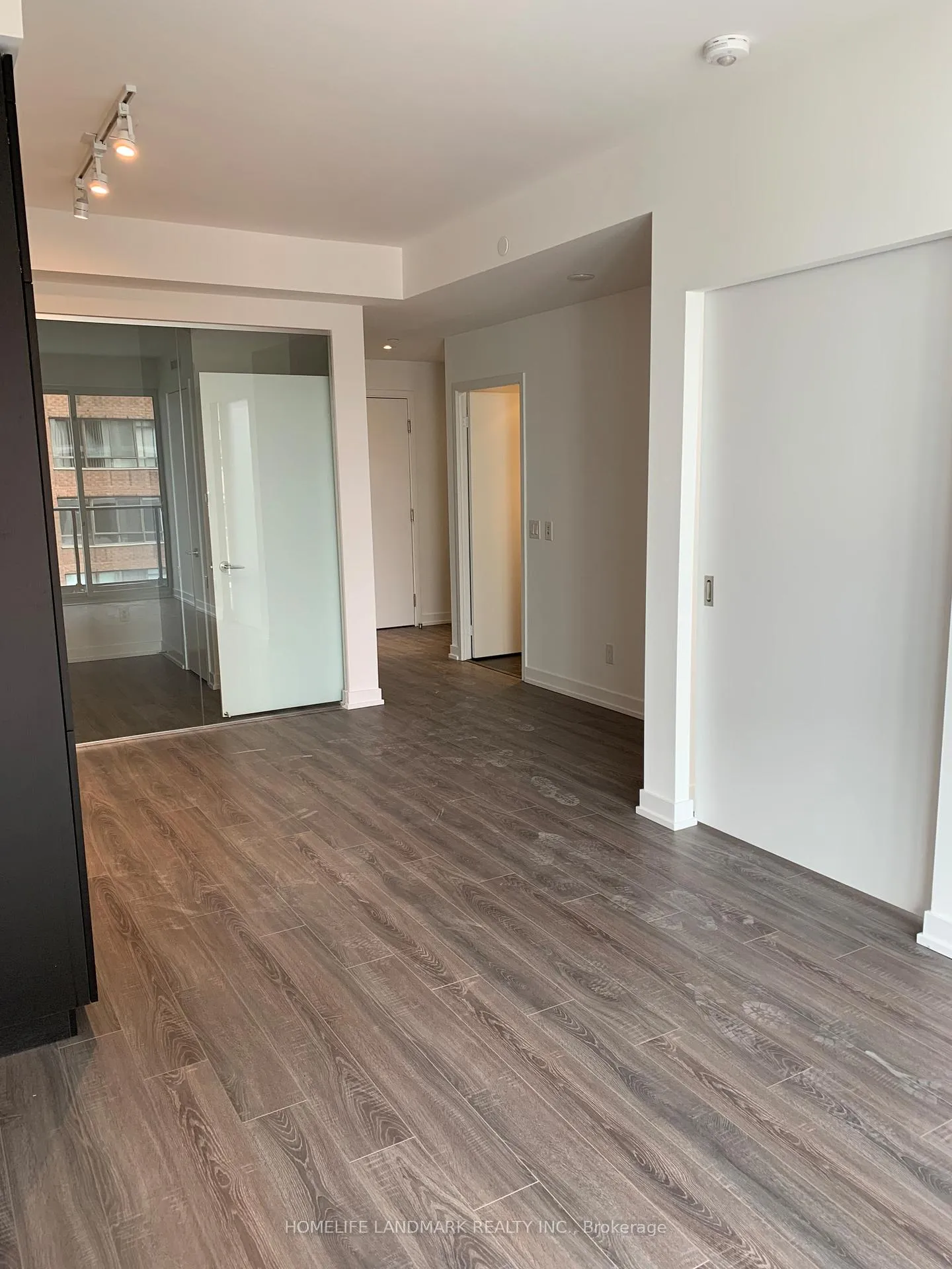 Photo 4 of Unit 1612, 20 Edward Street, Toronto, Bay Street Corridor — HOMEH