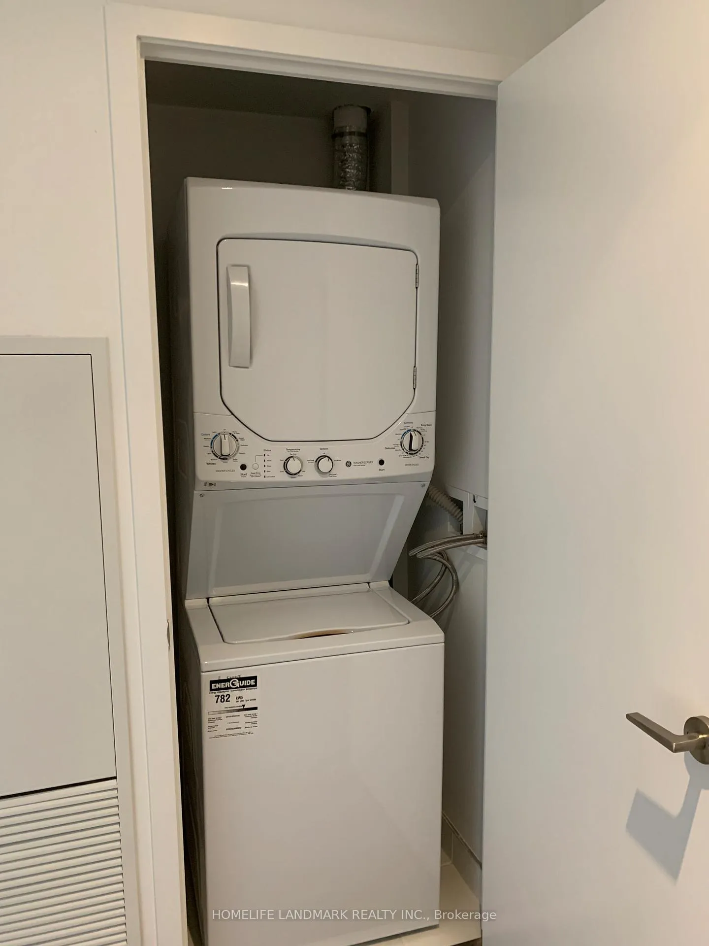 Photo 8 of Unit 1612, 20 Edward Street, Toronto, Bay Street Corridor — HOMEH