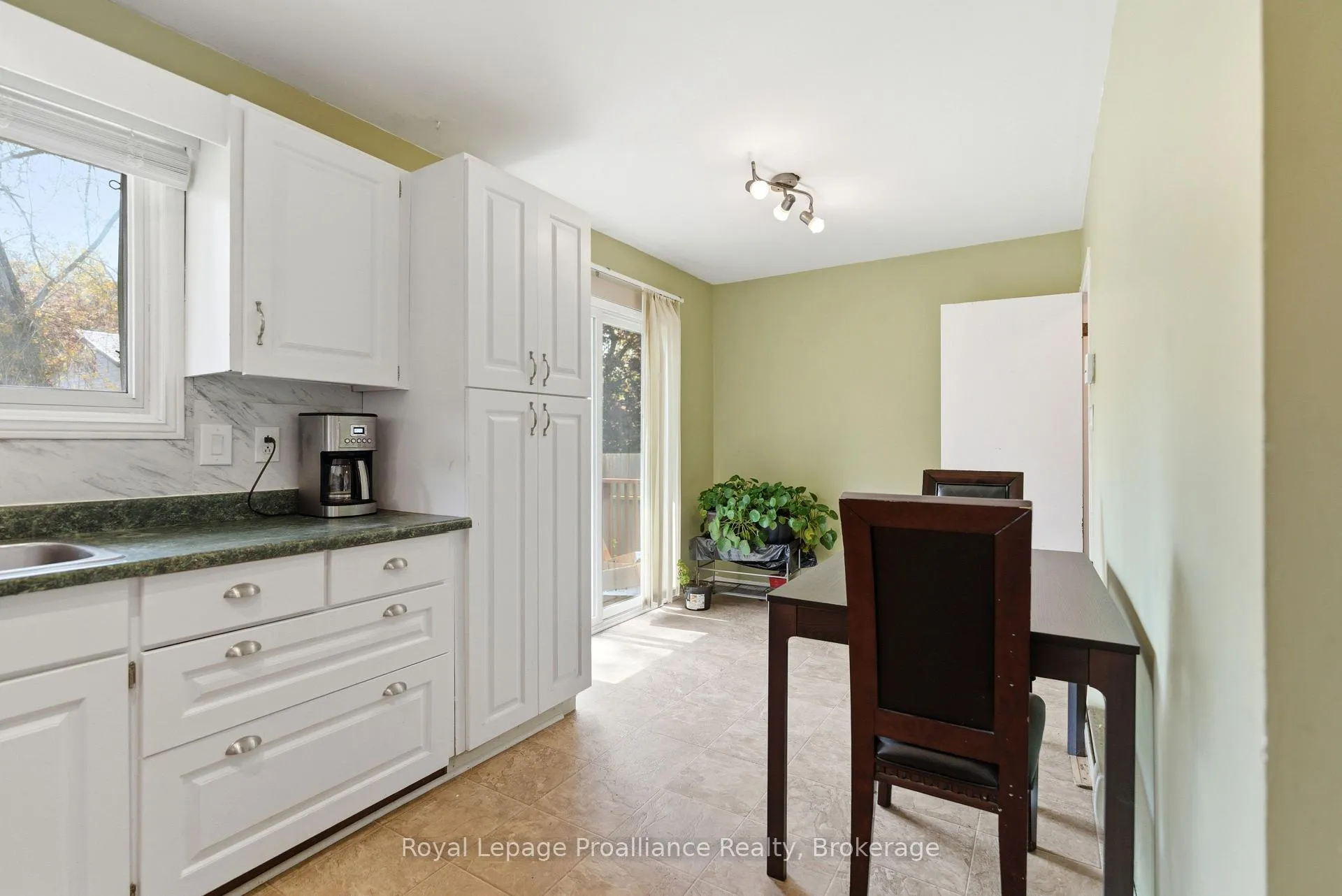 Photo 7 of 85 Nicholas Street, Quinte West, Trenton Ward — HOMEH