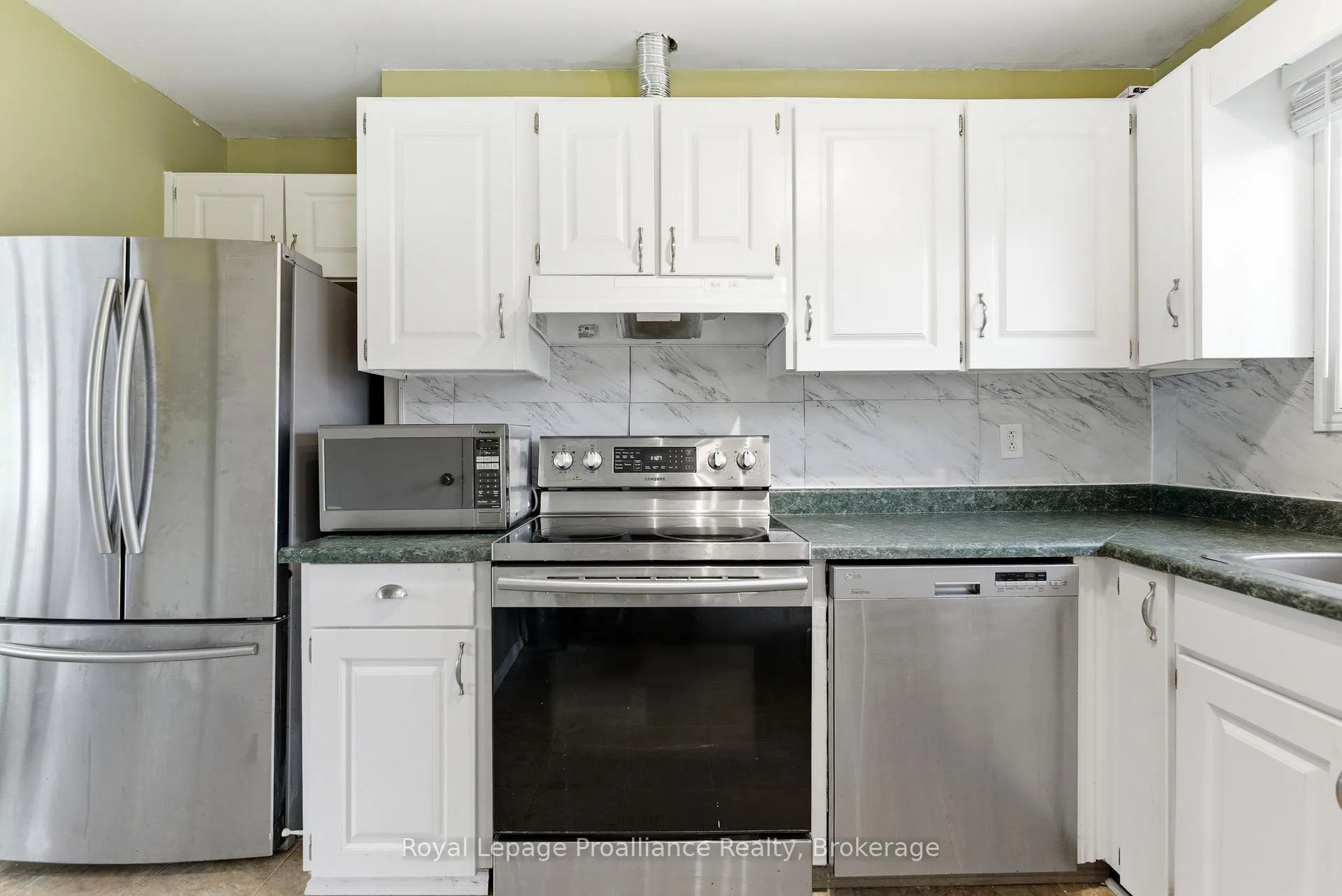 Photo 9 of 85 Nicholas Street, Quinte West, Trenton Ward — HOMEH