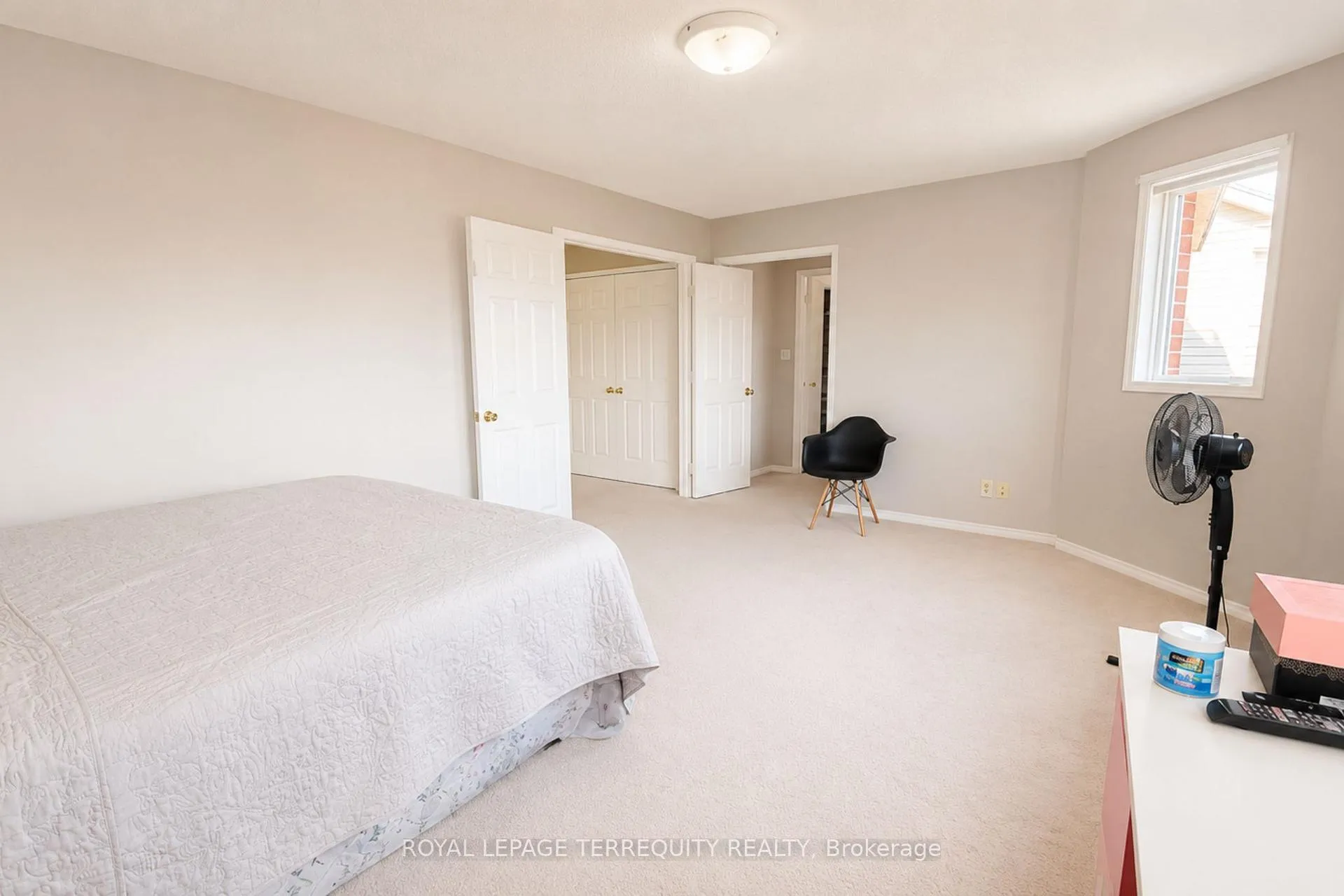 Photo 10 of Unit UPPER, 1215 Wadebridge Crescent, Oshawa, Eastdale — HOMEH