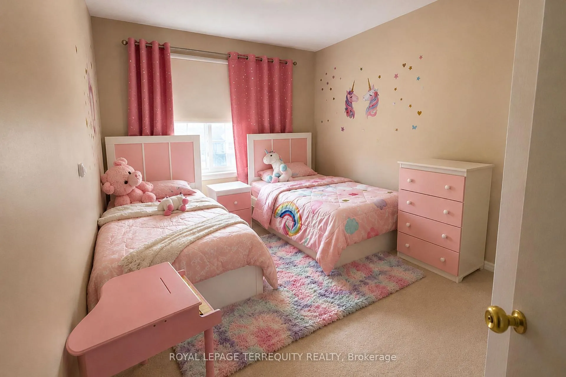 Photo 15 of Unit UPPER, 1215 Wadebridge Crescent, Oshawa, Eastdale — HOMEH