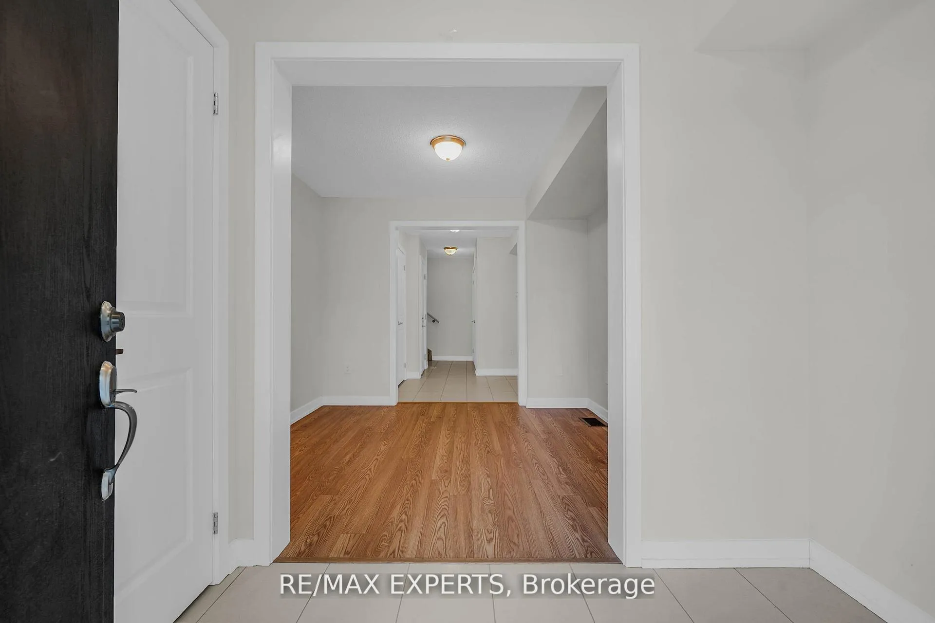 Photo 7 of 34 Dandara Gate, Vaughan, Steeles West Industrial — HOMEH