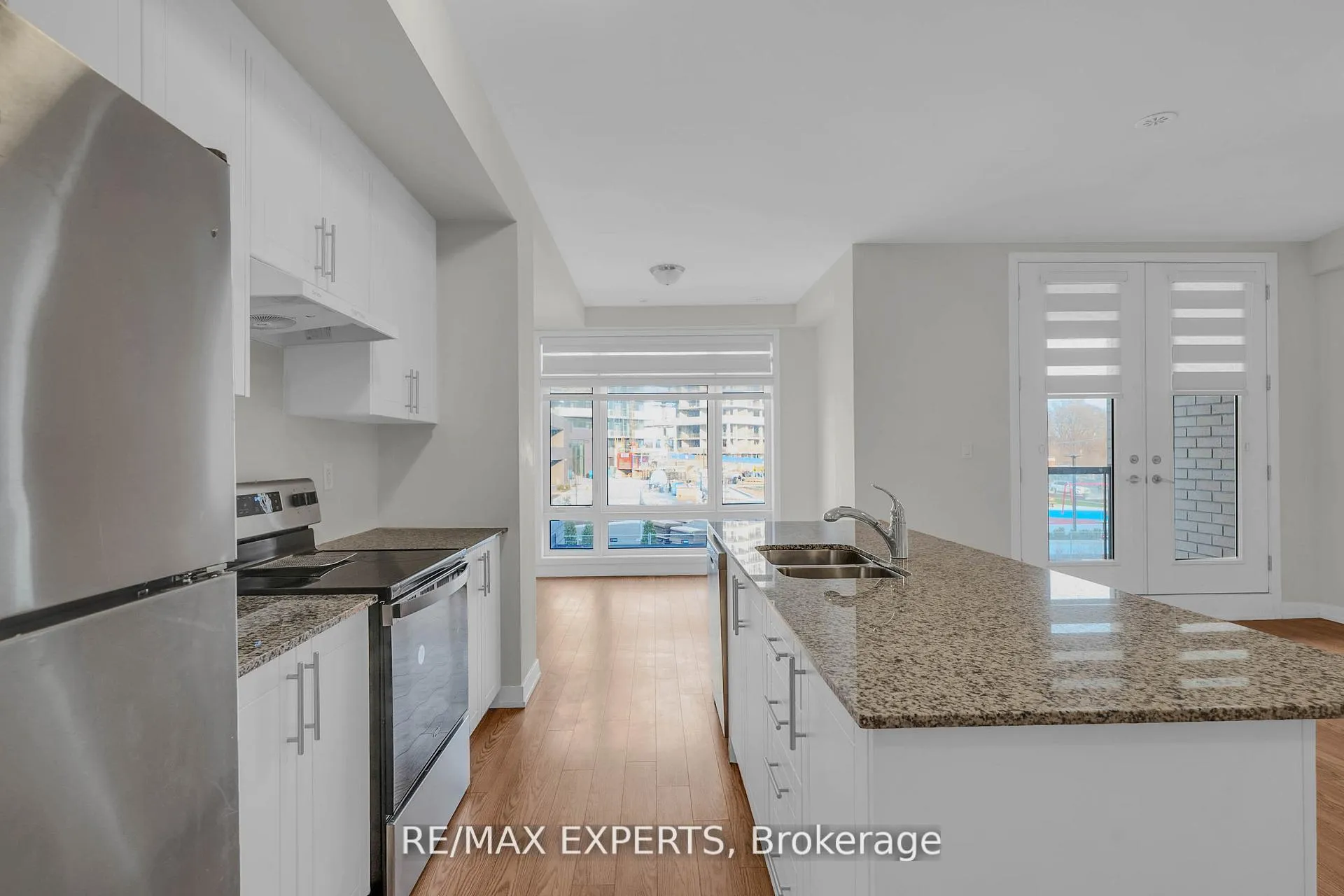 Photo 17 of 34 Dandara Gate, Vaughan, Steeles West Industrial — HOMEH
