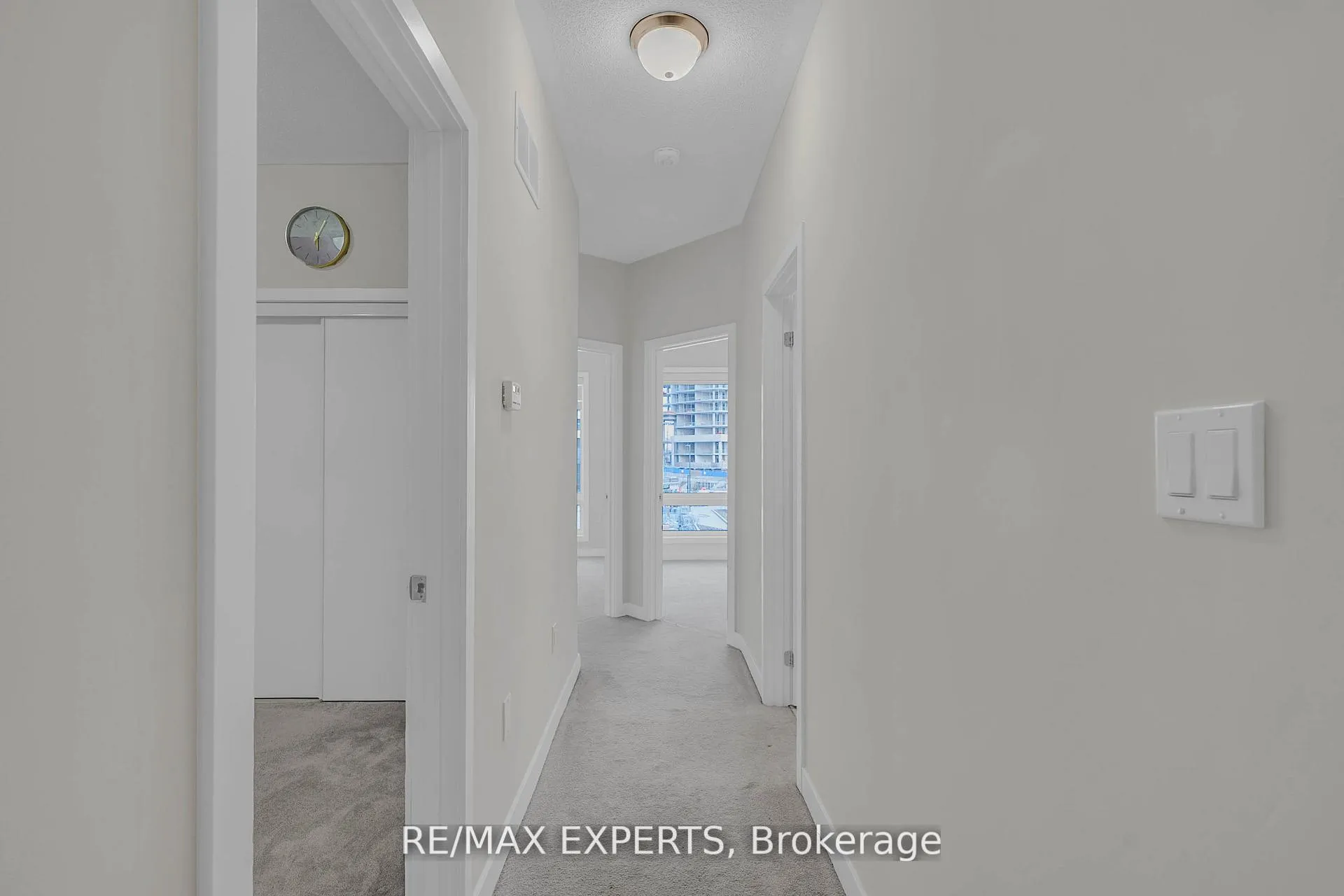 Photo 22 of 34 Dandara Gate, Vaughan, Steeles West Industrial — HOMEH