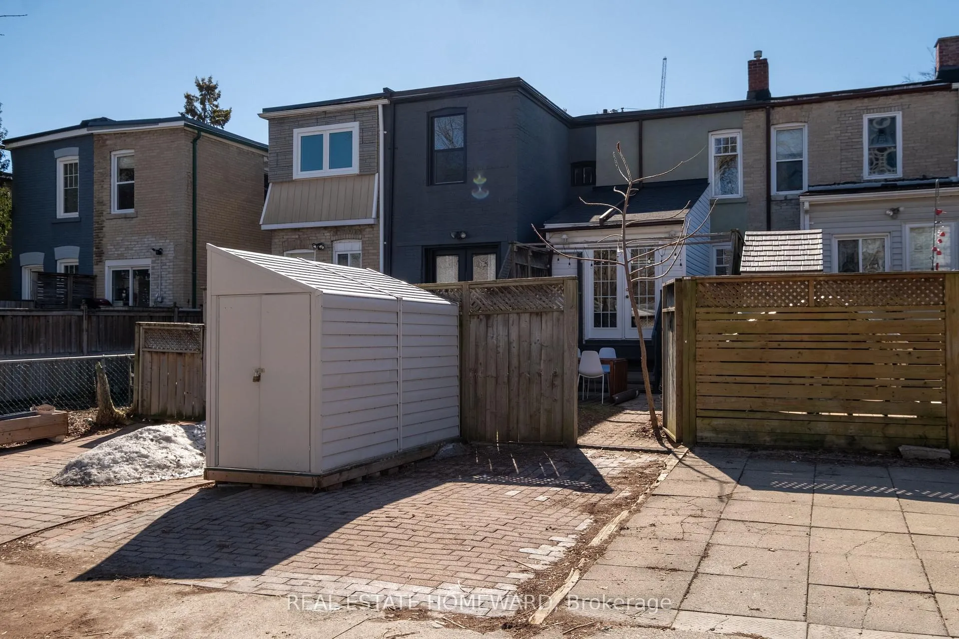 Photo 36 of 52 Balfour Avenue, Toronto, Danforth Village-East York — HOMEH