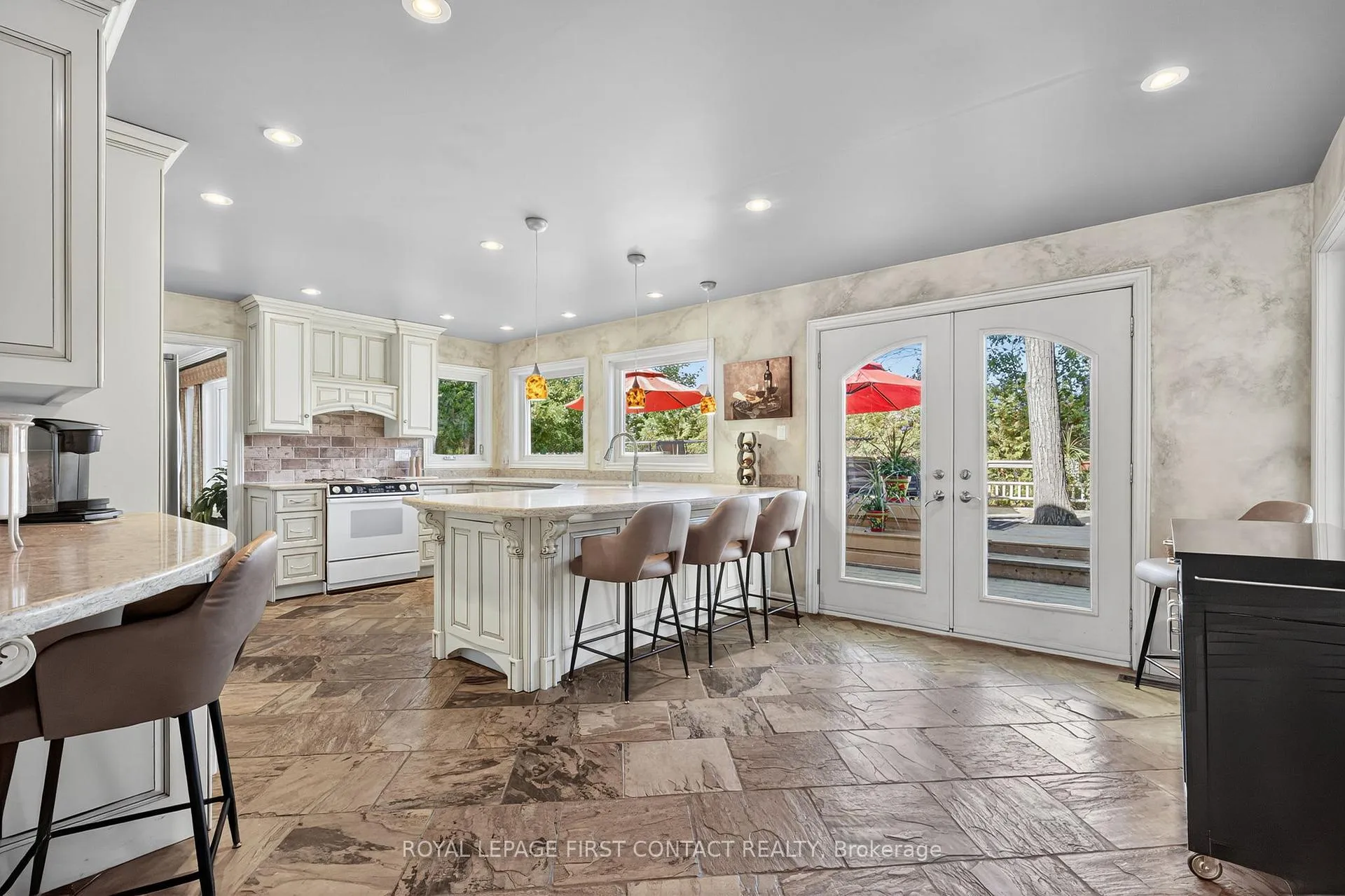 Photo 8 of 26 Edgecombe Terrace, Springwater, Centre Vespra — HOMEH