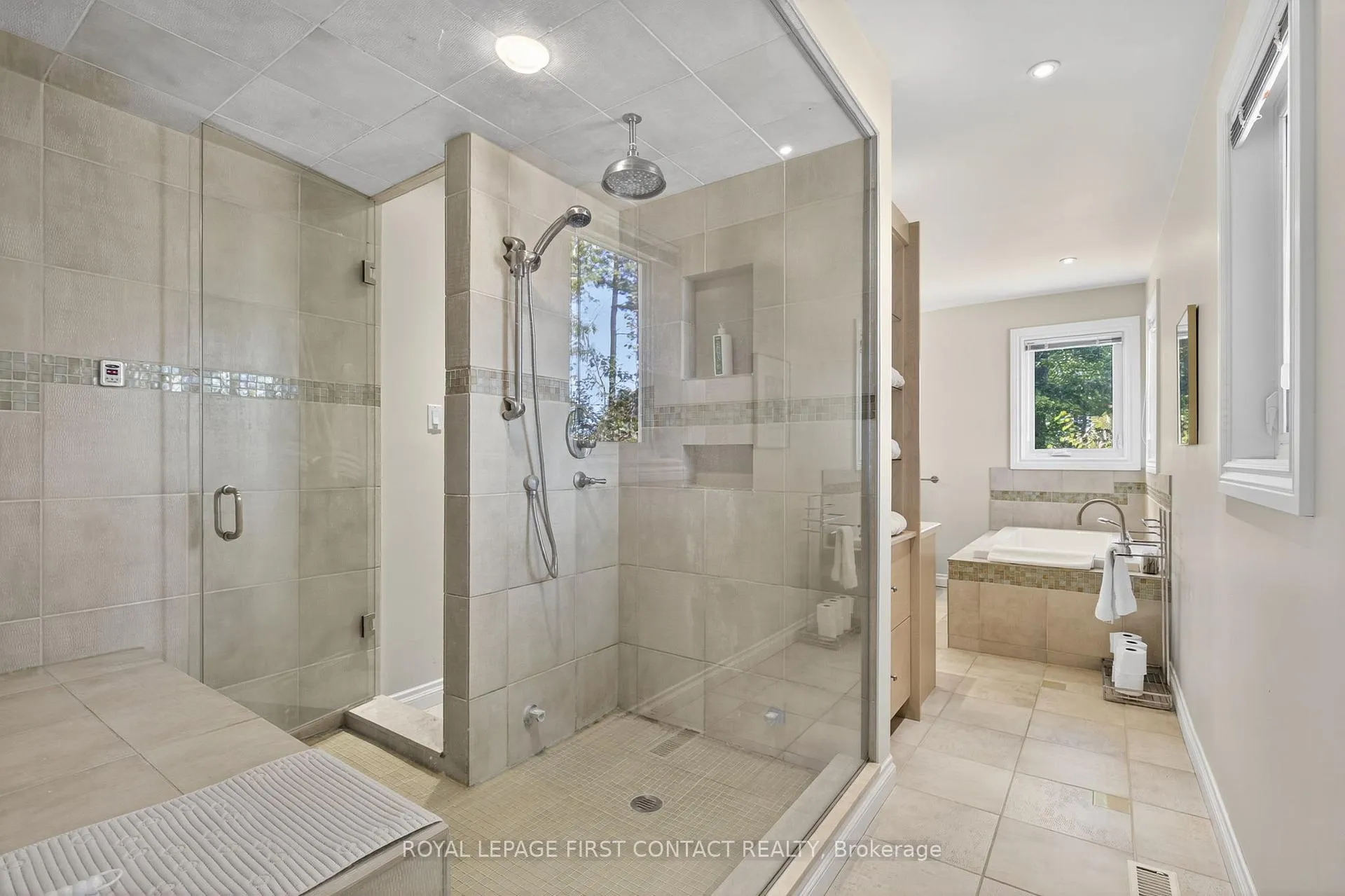 Photo 28 of 26 Edgecombe Terrace, Springwater, Centre Vespra — HOMEH