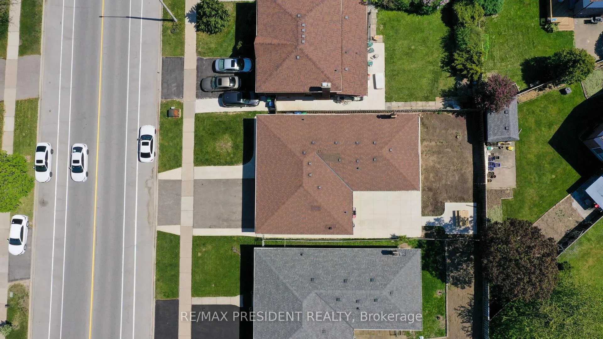 Photo 3 of 233 Rutherford Road N, Brampton, Madoc — HOMEH
