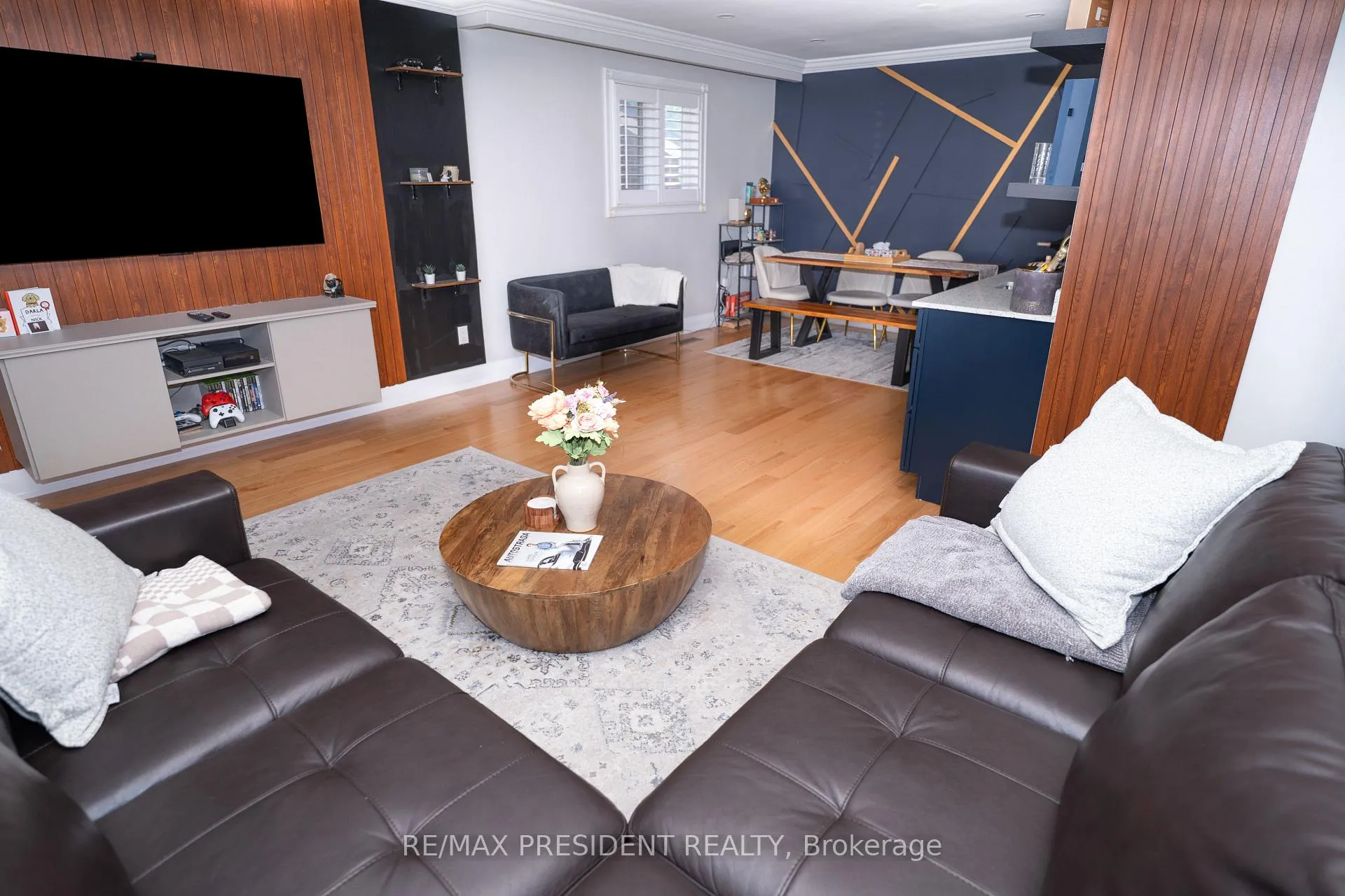 Photo 7 of 233 Rutherford Road N, Brampton, Madoc — HOMEH