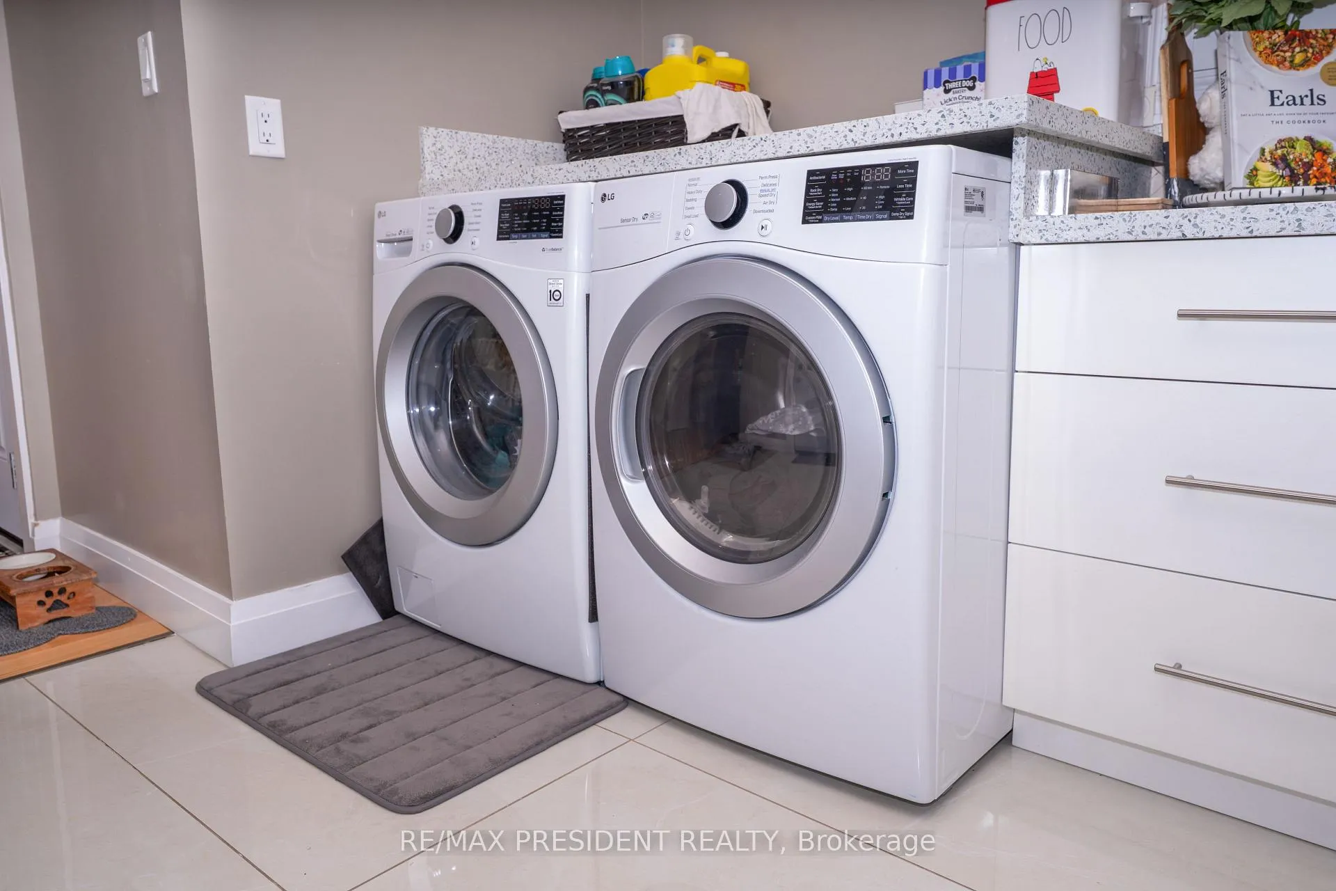 Photo 9 of 233 Rutherford Road N, Brampton, Madoc — HOMEH