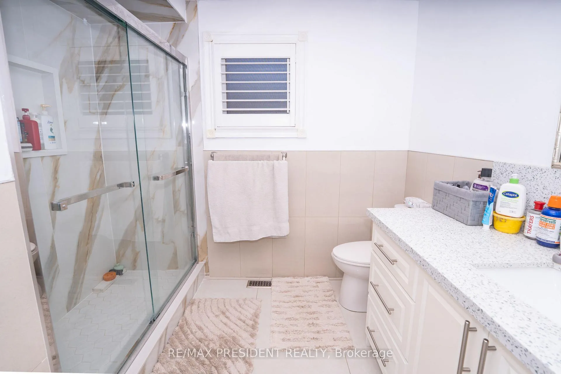 Photo 15 of 233 Rutherford Road N, Brampton, Madoc — HOMEH