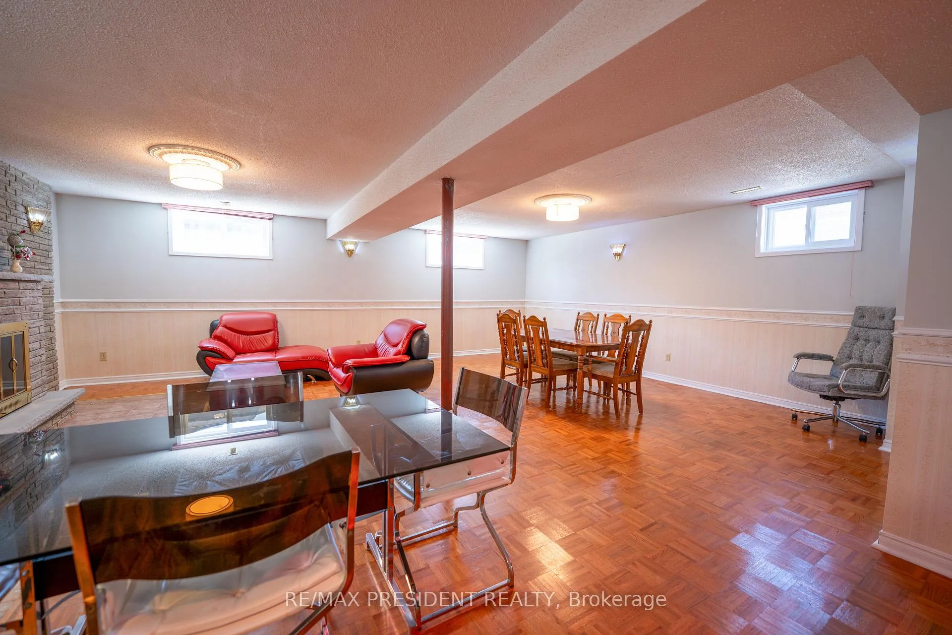 Photo 21 of 233 Rutherford Road N, Brampton, Madoc — HOMEH