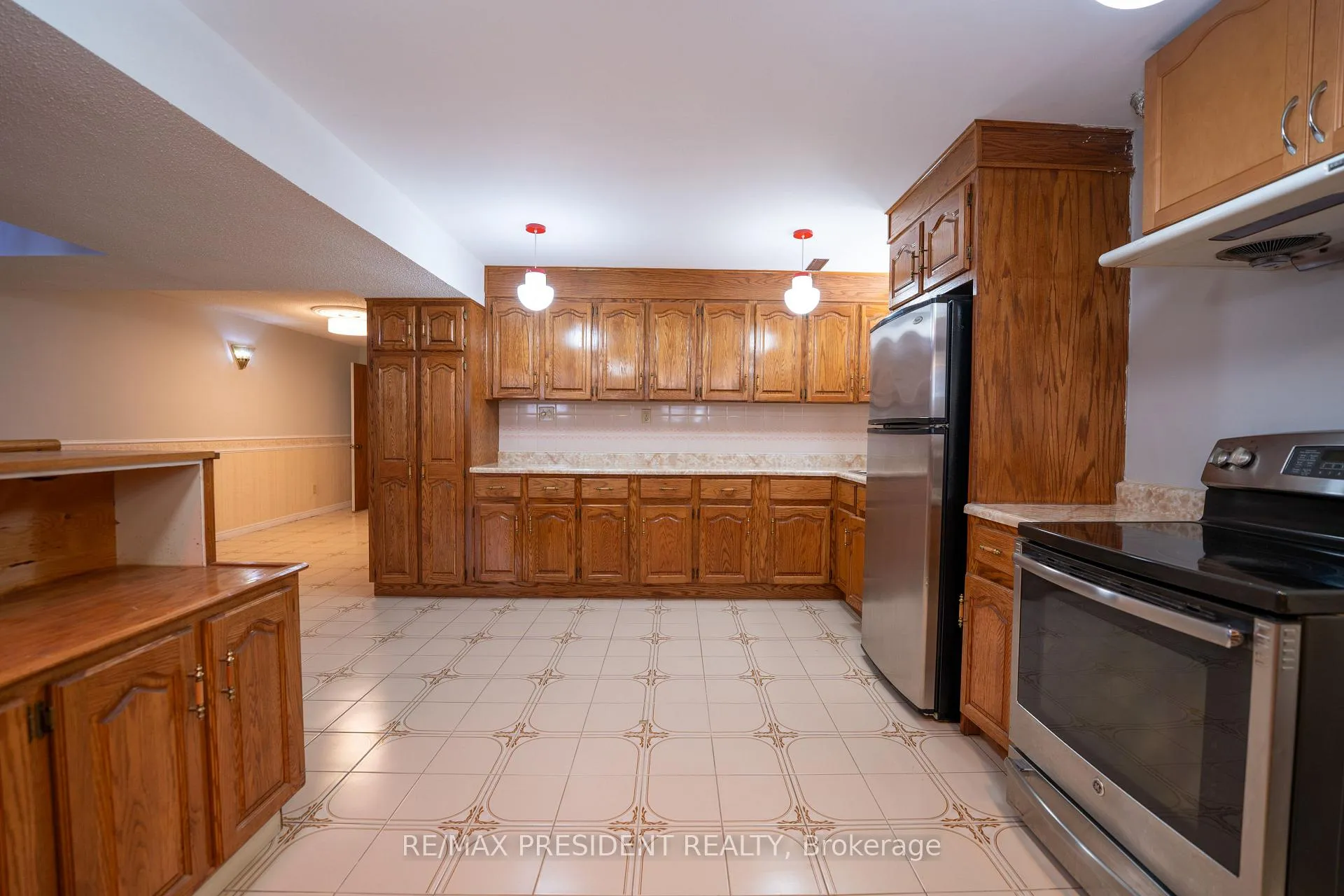 Photo 24 of 233 Rutherford Road N, Brampton, Madoc — HOMEH