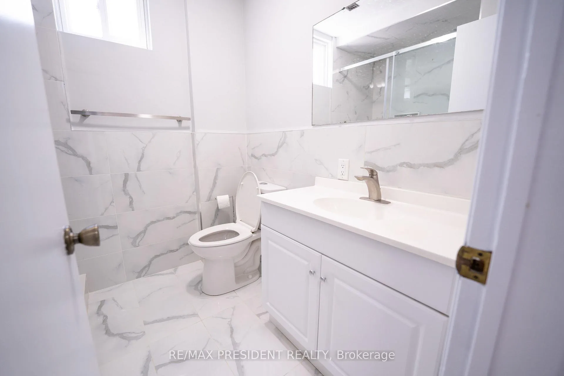 Photo 28 of 233 Rutherford Road N, Brampton, Madoc — HOMEH